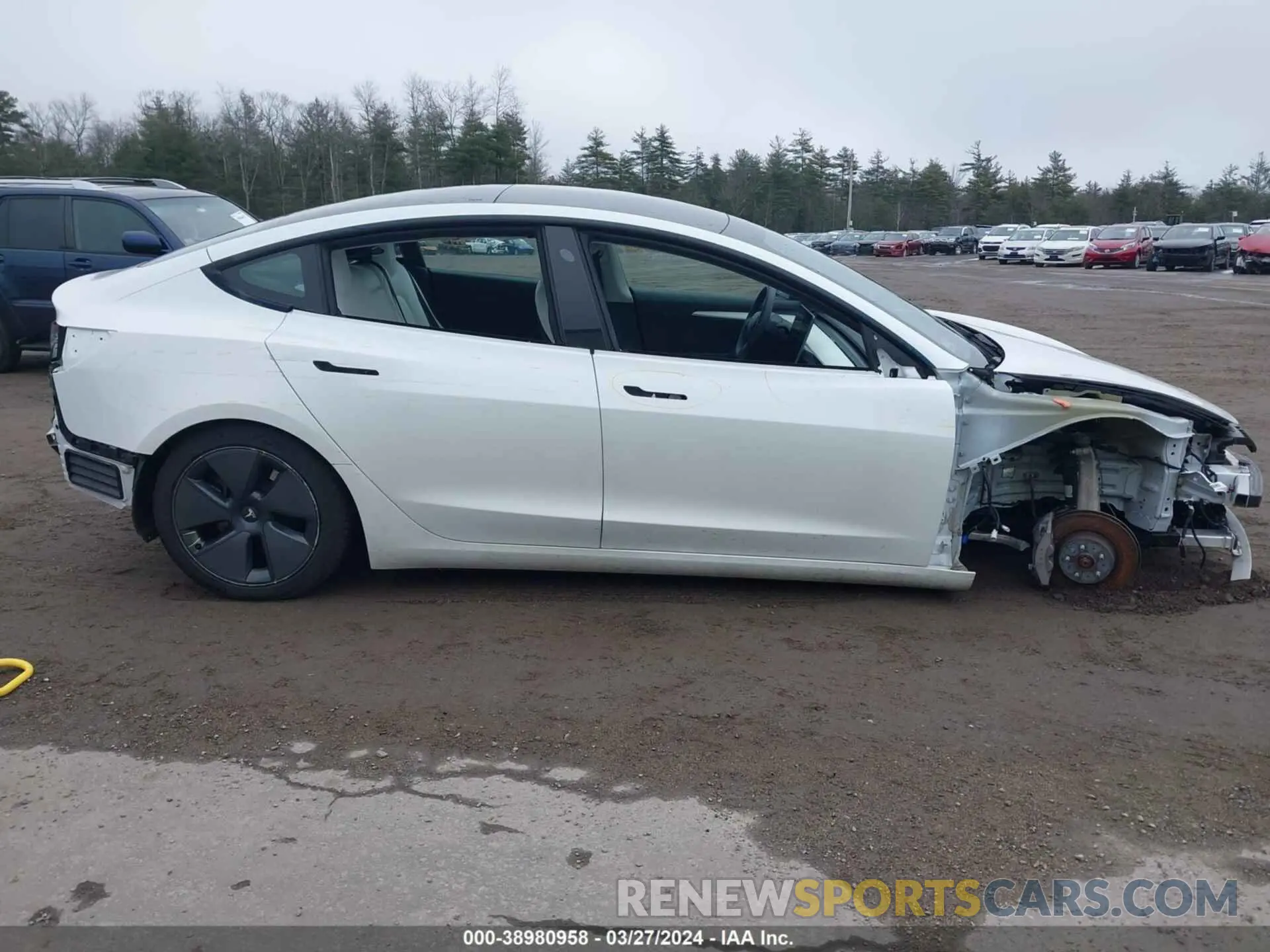 14 Photograph of a damaged car 5YJ3E1EB2NF101869 TESLA MODEL 3 2022