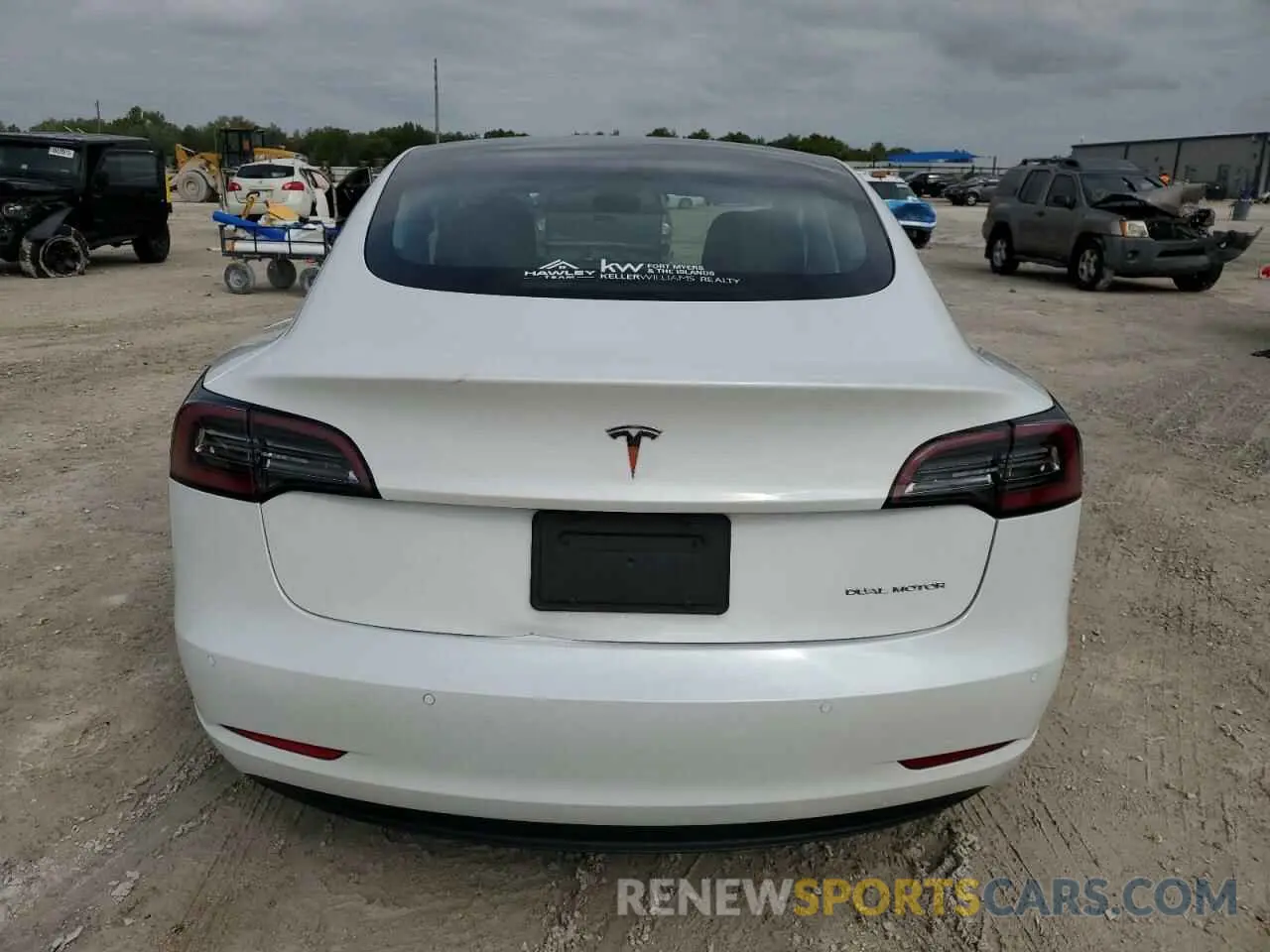 6 Photograph of a damaged car 5YJ3E1EB2NF105145 TESLA MODEL 3 2022