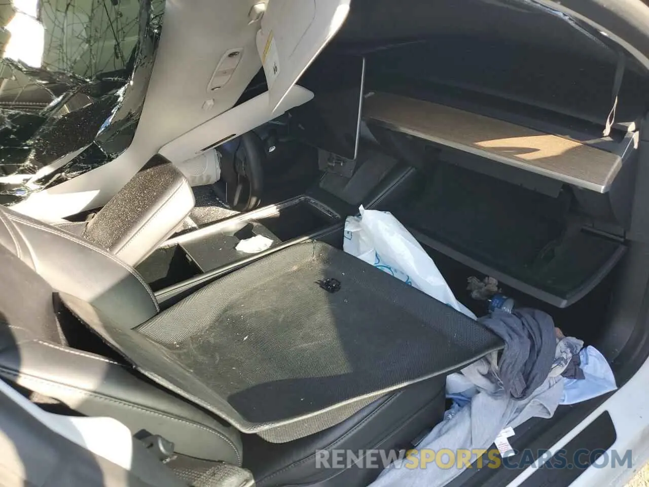 8 Photograph of a damaged car 5YJ3E1EB2NF145385 TESLA MODEL 3 2022