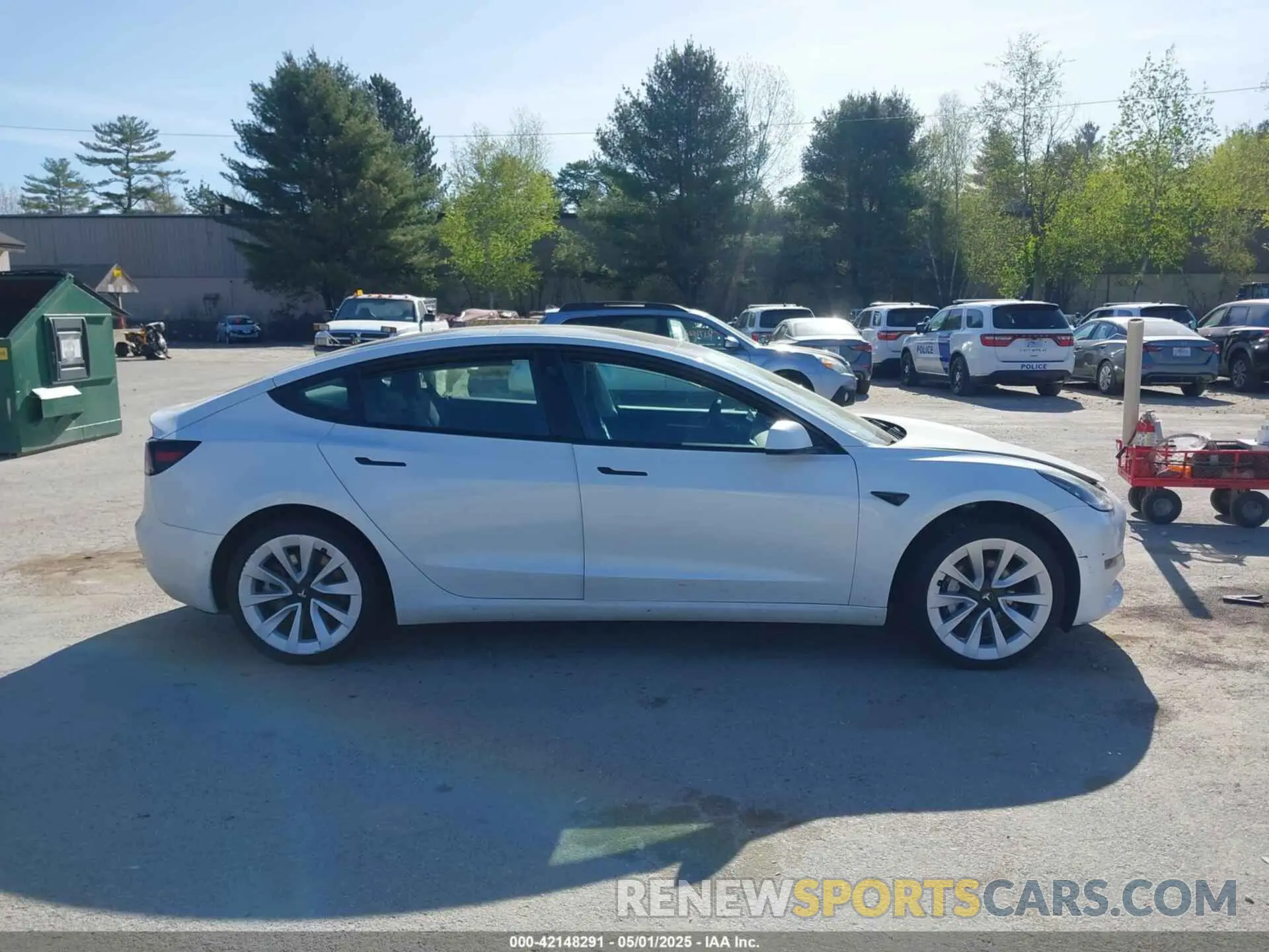 13 Фотография поврежденного автомобиля 5YJ3E1EB2NF170335 TESLA MODEL 3 2022