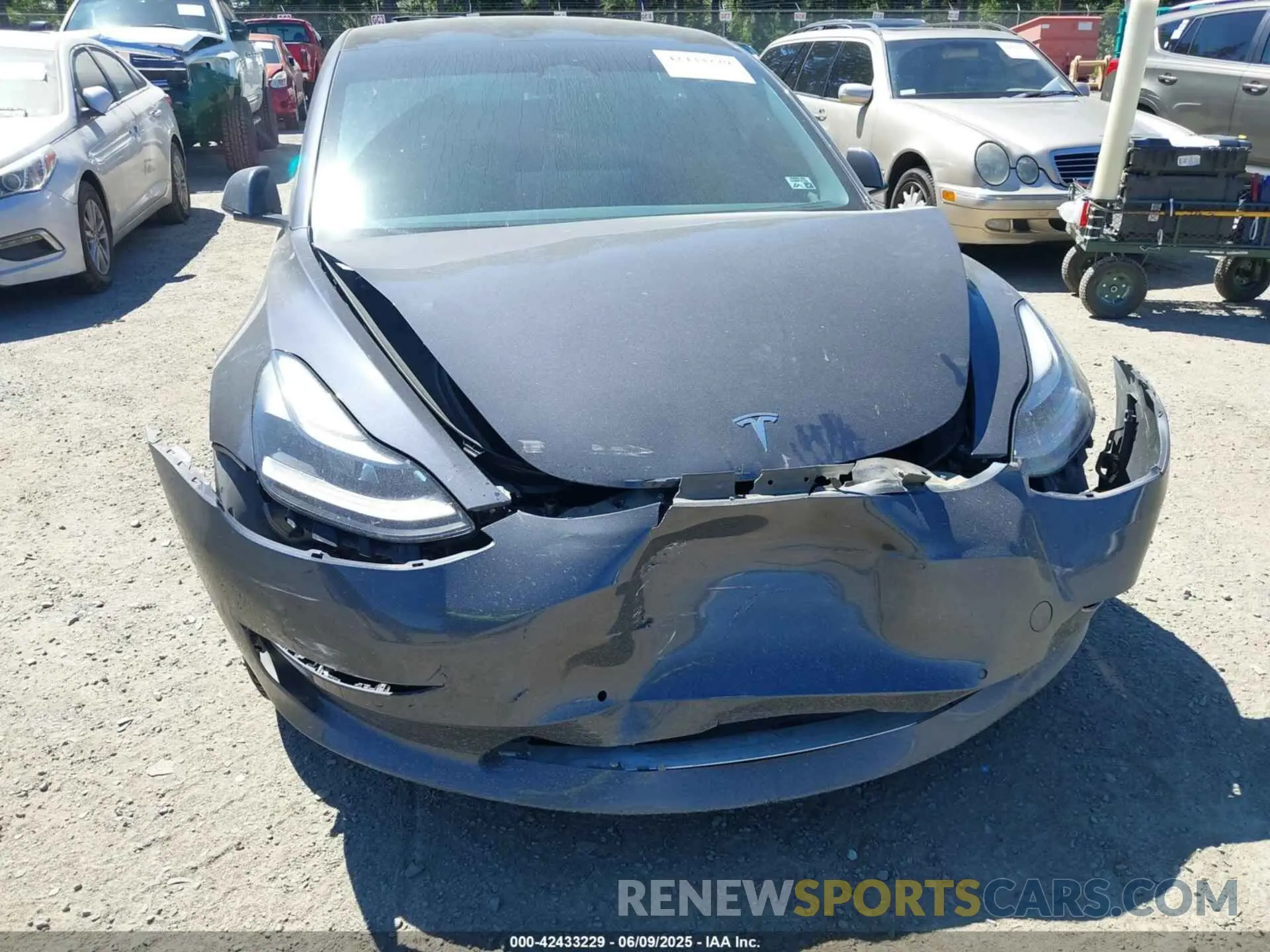 6 Photograph of a damaged car 5YJ3E1EB2NF182940 TESLA MODEL 3 2022