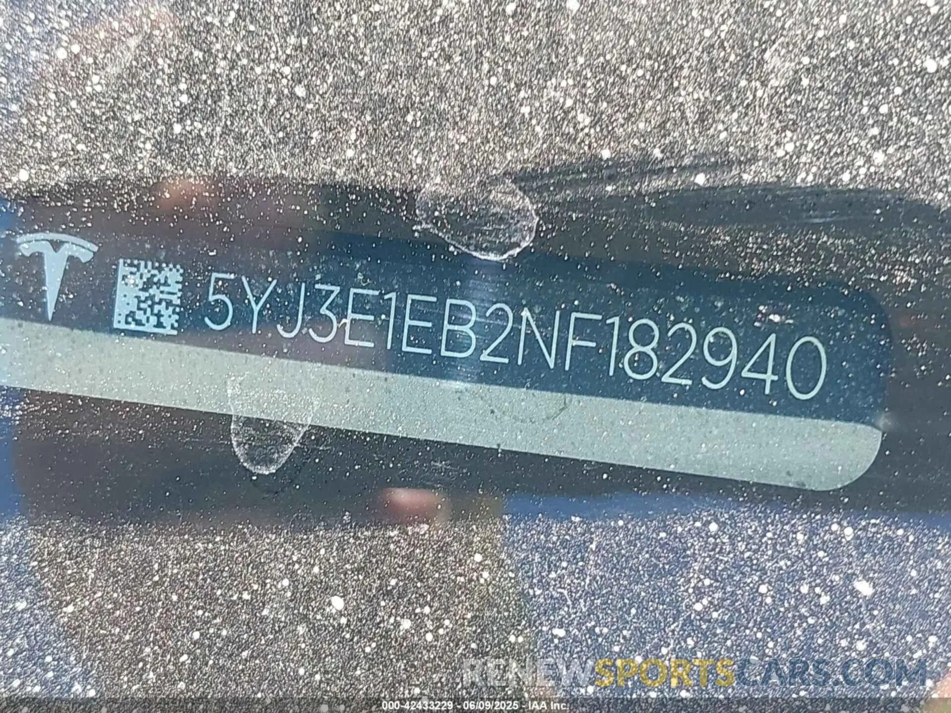 9 Photograph of a damaged car 5YJ3E1EB2NF182940 TESLA MODEL 3 2022