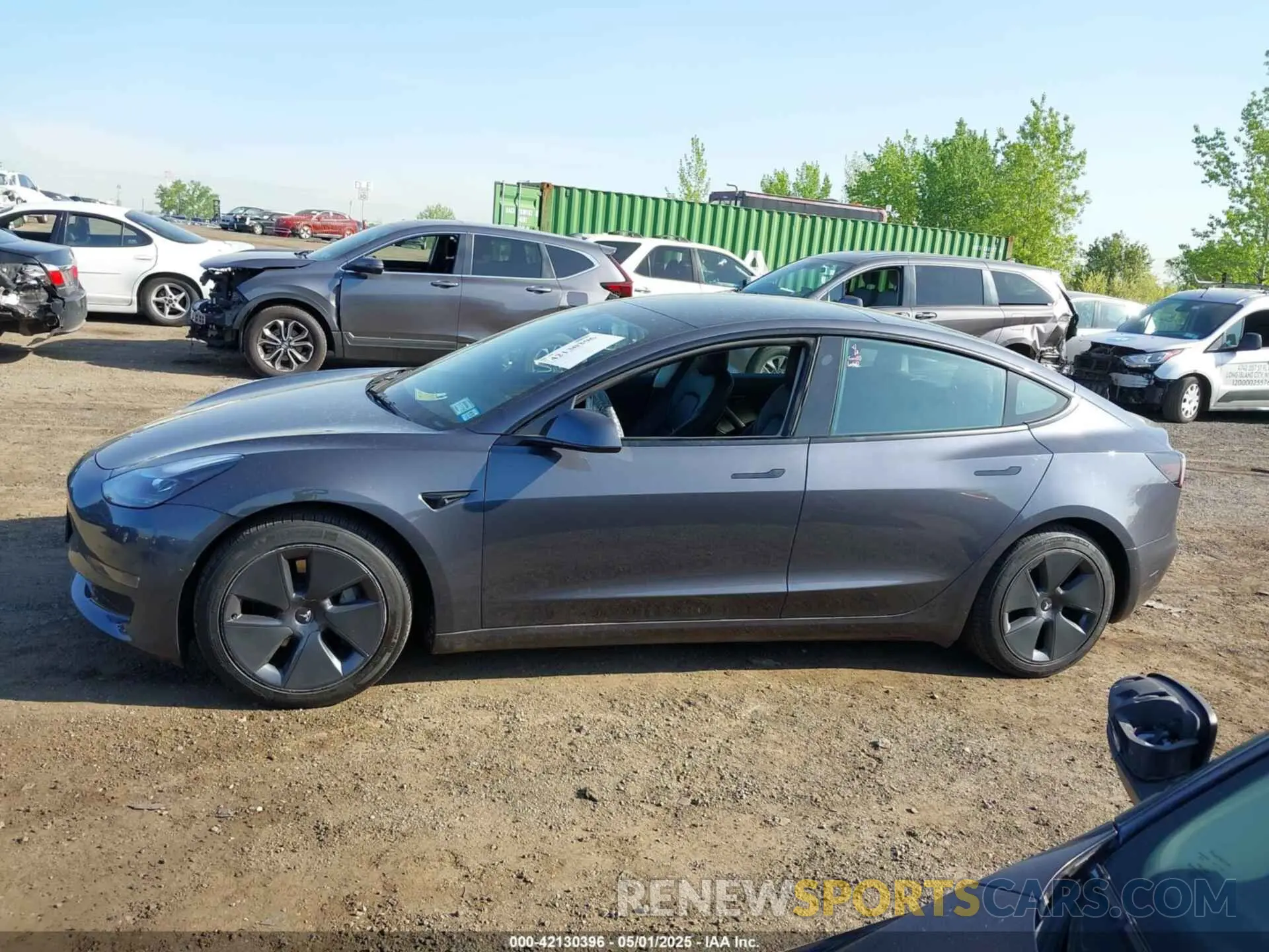 14 Photograph of a damaged car 5YJ3E1EB2NF183893 TESLA MODEL 3 2022