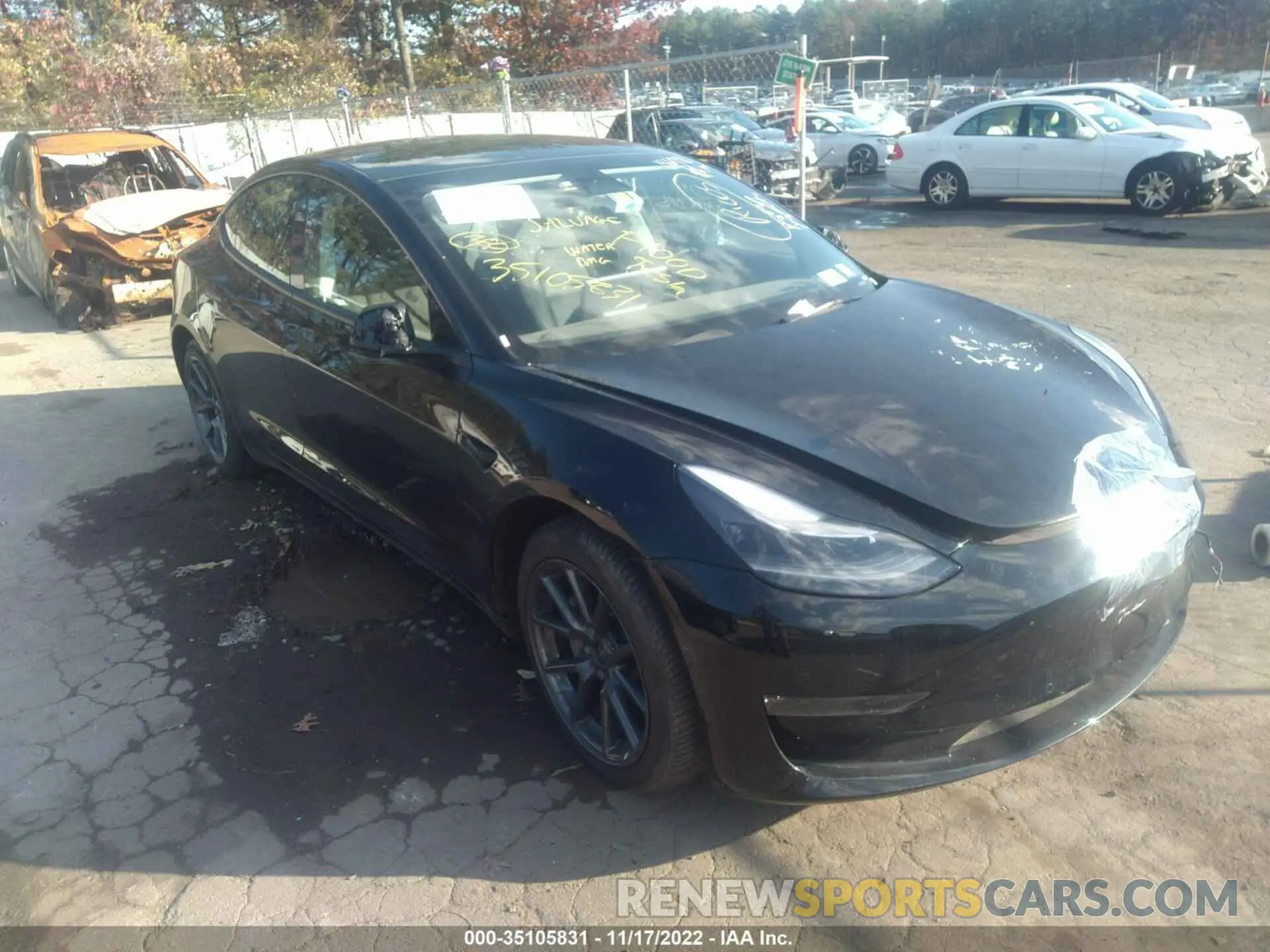 1 Photograph of a damaged car 5YJ3E1EB2NF186941 TESLA MODEL 3 2022