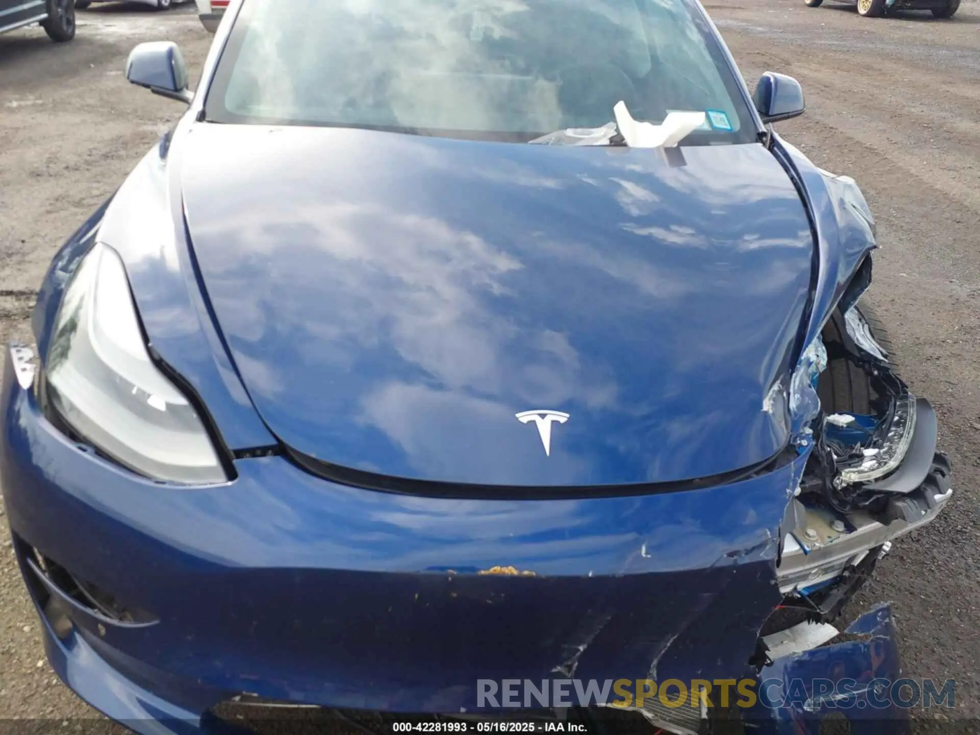 10 Photograph of a damaged car 5YJ3E1EB2NF193808 TESLA MODEL 3 2022