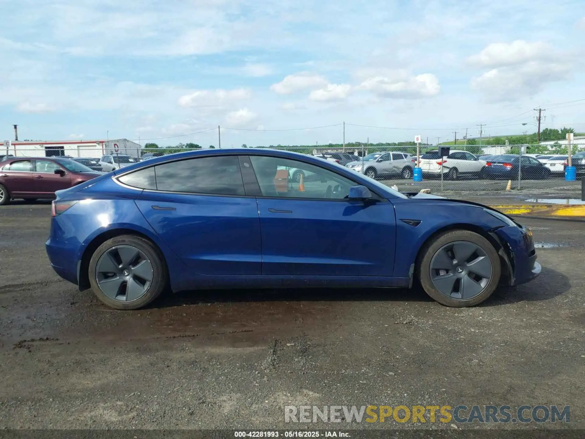 12 Photograph of a damaged car 5YJ3E1EB2NF193808 TESLA MODEL 3 2022