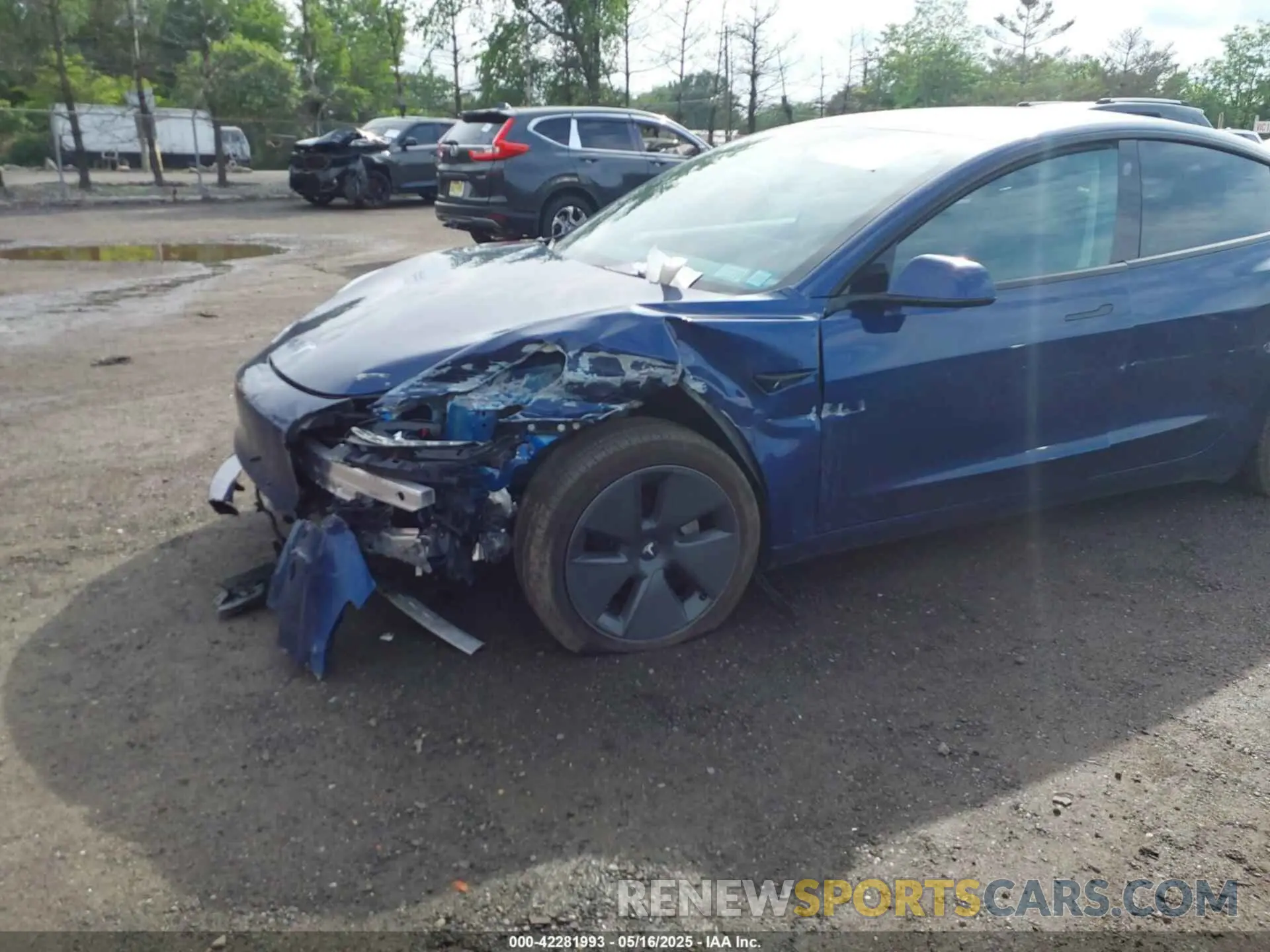 6 Photograph of a damaged car 5YJ3E1EB2NF193808 TESLA MODEL 3 2022