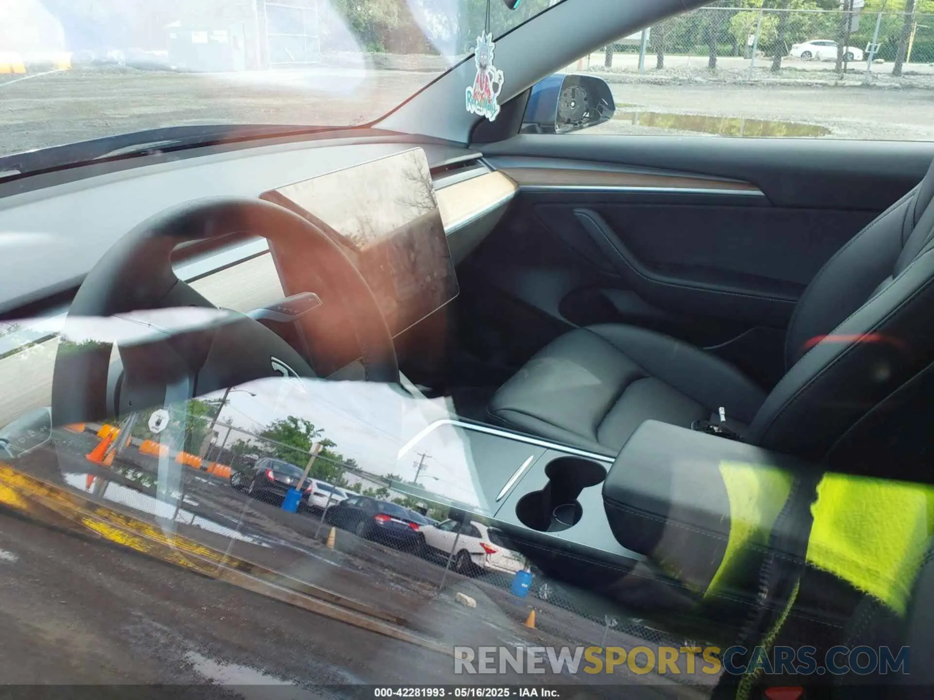 7 Photograph of a damaged car 5YJ3E1EB2NF193808 TESLA MODEL 3 2022