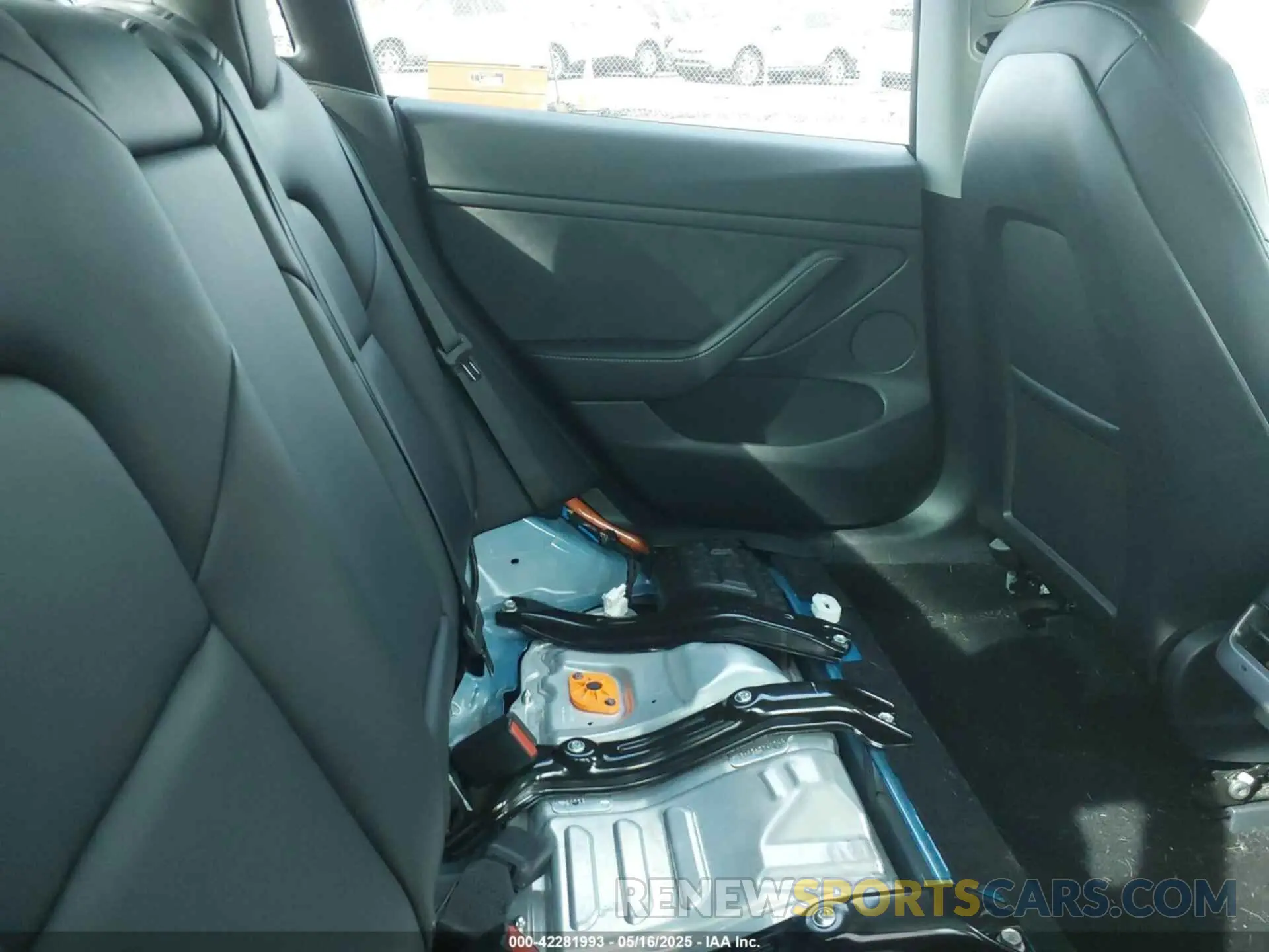 8 Photograph of a damaged car 5YJ3E1EB2NF193808 TESLA MODEL 3 2022