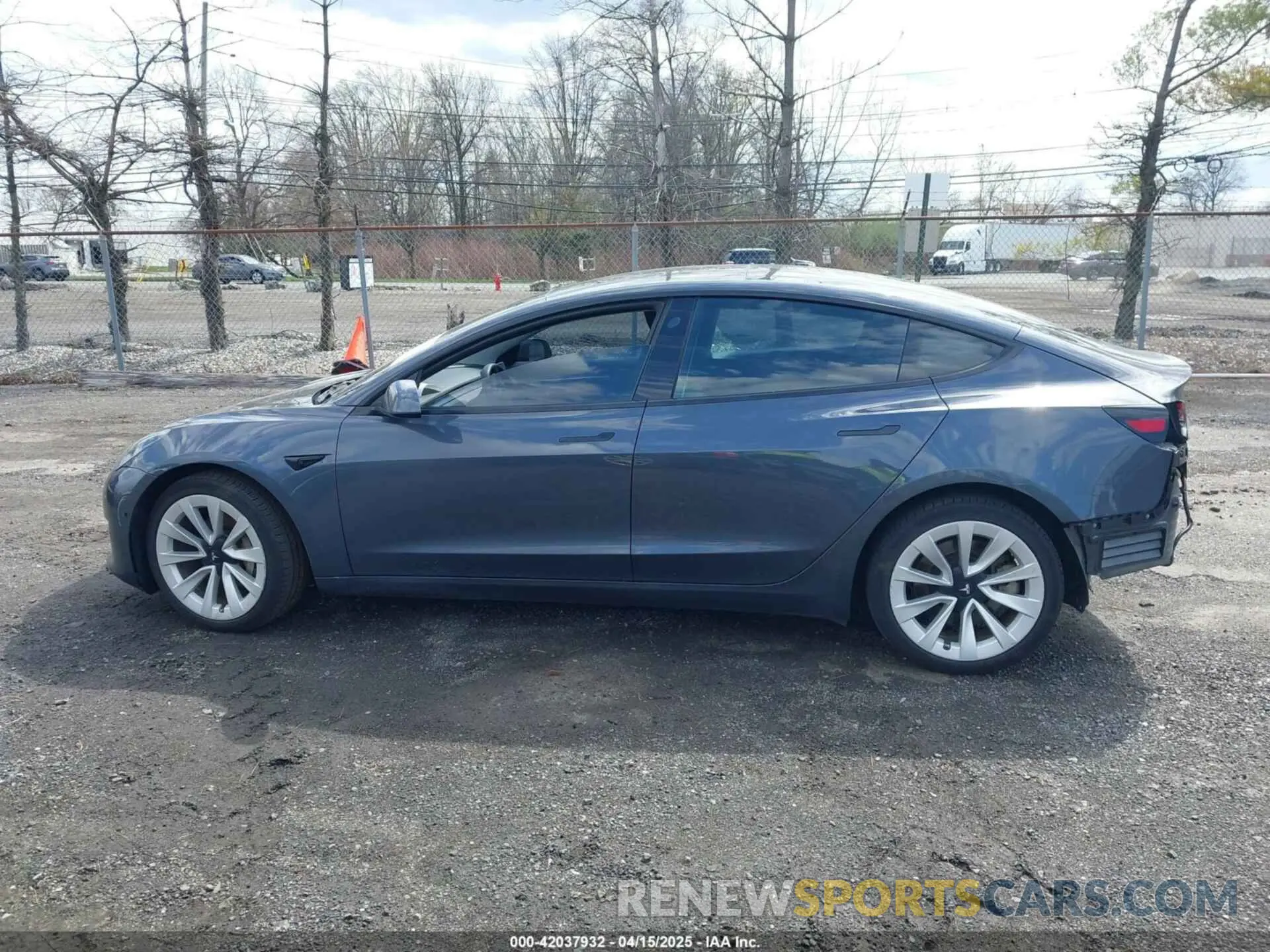 14 Photograph of a damaged car 5YJ3E1EB2NF203477 TESLA MODEL 3 2022