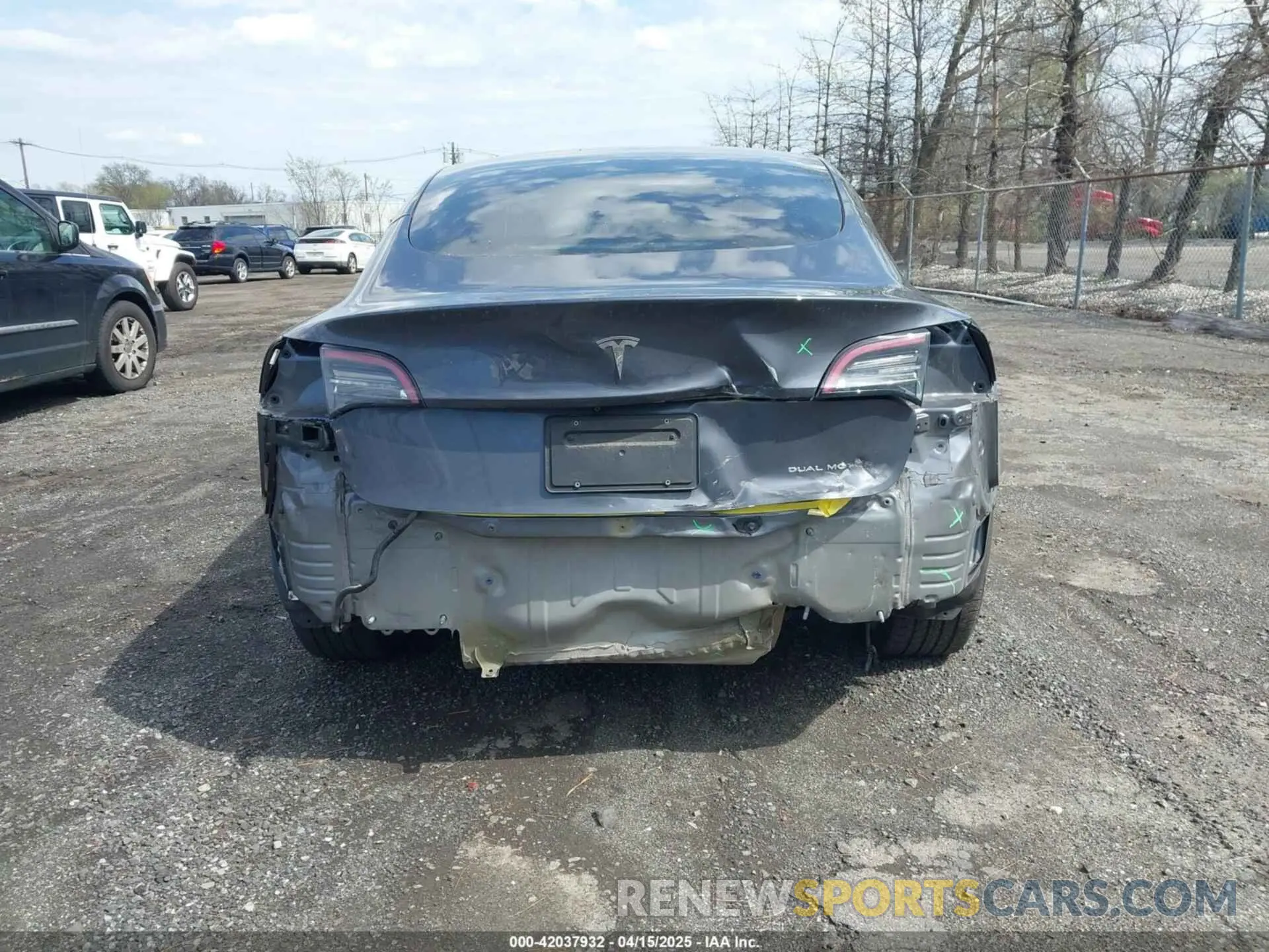 16 Photograph of a damaged car 5YJ3E1EB2NF203477 TESLA MODEL 3 2022