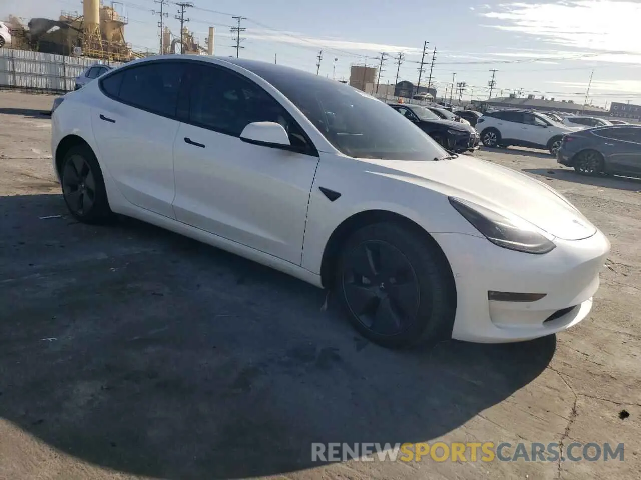 4 Фотография поврежденного автомобиля 5YJ3E1EB2NF210008 TESLA MODEL 3 2022