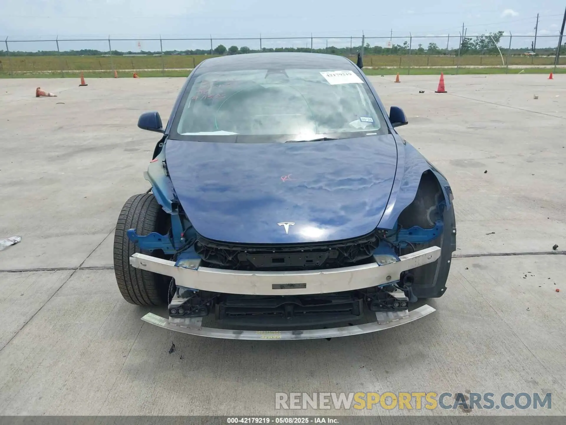 6 Фотография поврежденного автомобиля 5YJ3E1EB2NF246443 TESLA MODEL 3 2022