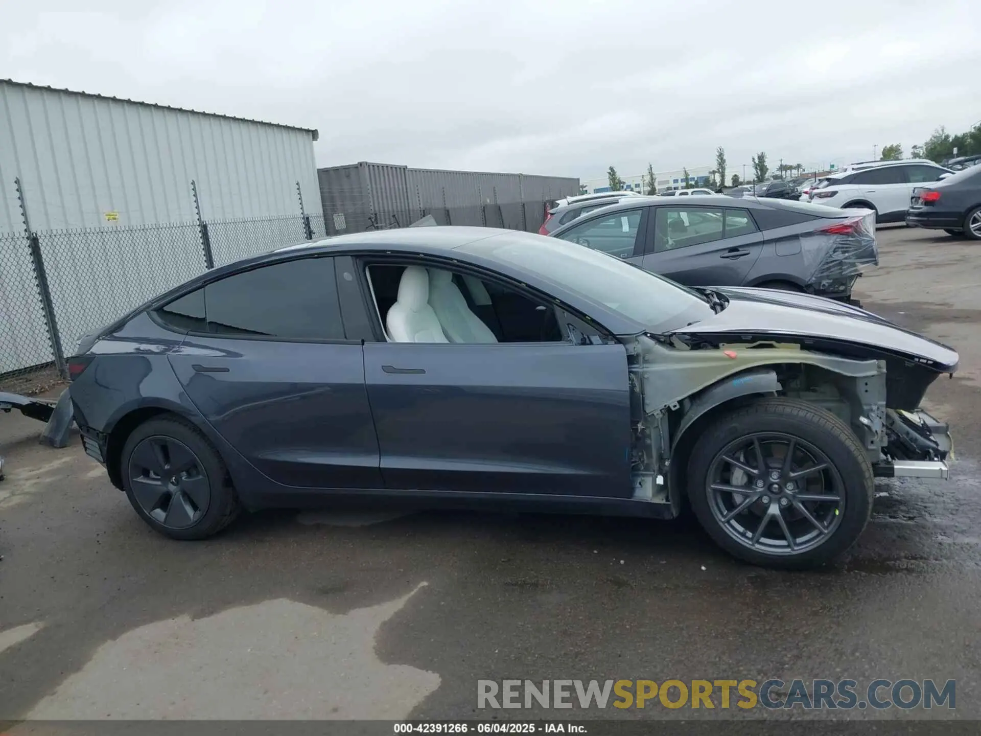 13 Photograph of a damaged car 5YJ3E1EB2NF259483 TESLA MODEL 3 2022
