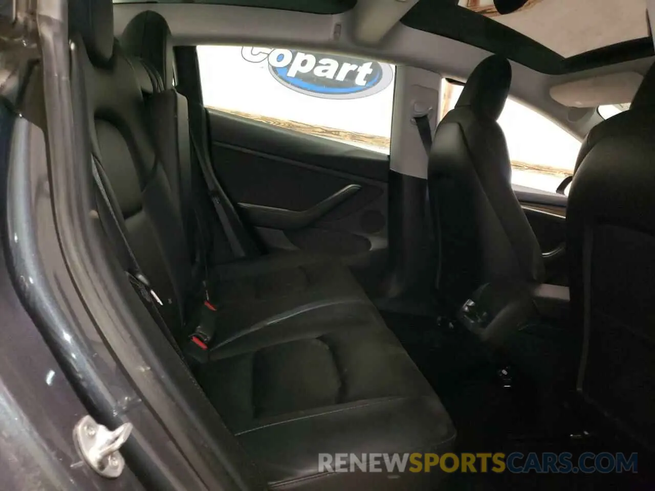 10 Photograph of a damaged car 5YJ3E1EB2NF286392 TESLA MODEL 3 2022