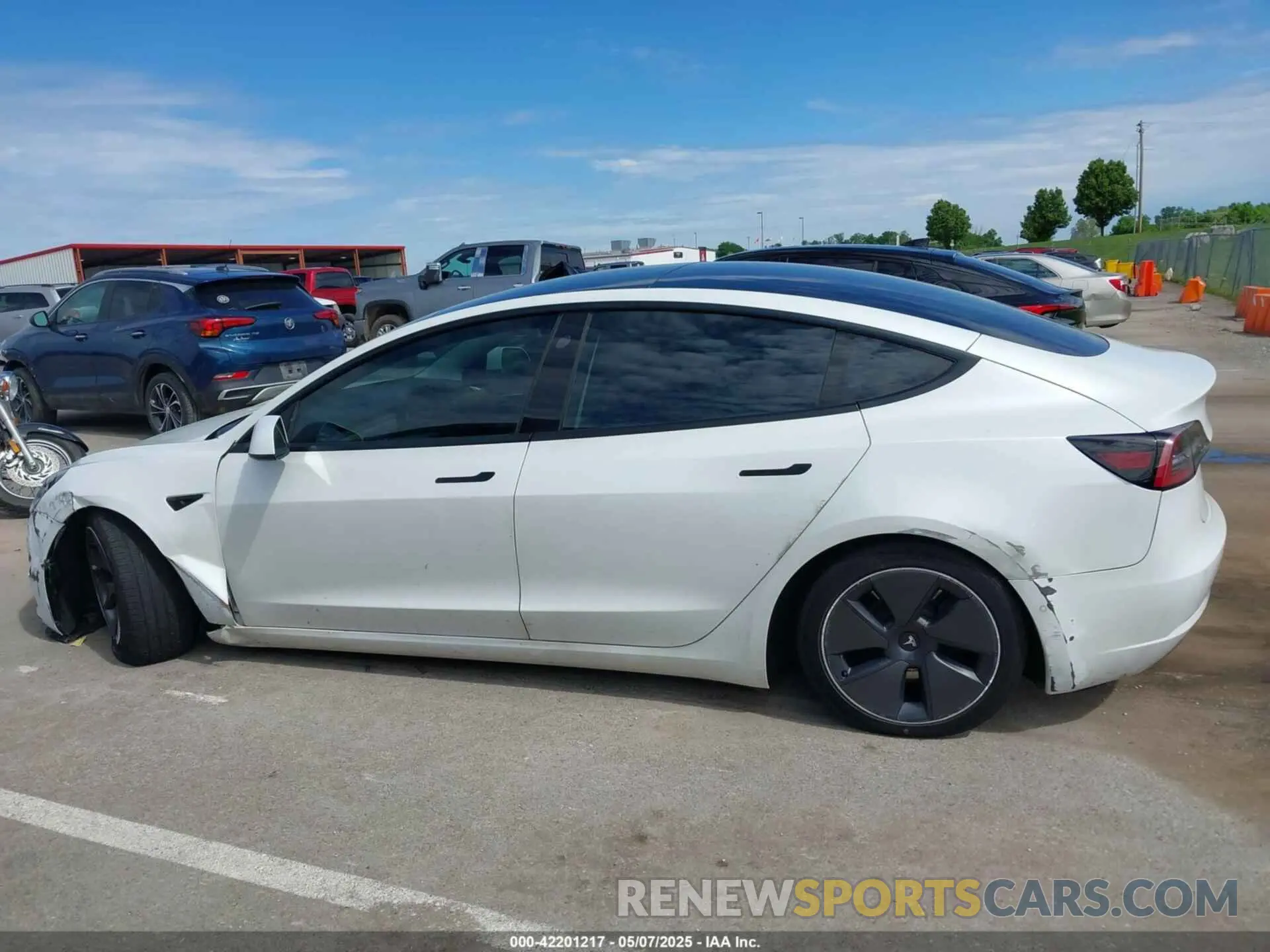 15 Фотография поврежденного автомобиля 5YJ3E1EB2NF313445 TESLA MODEL 3 2022