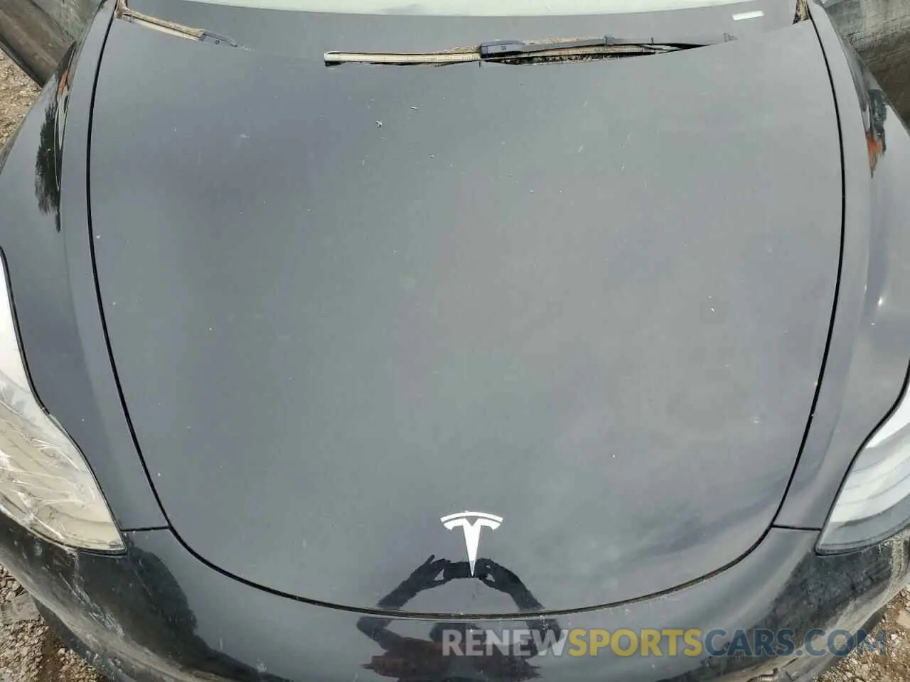 11 Photograph of a damaged car 5YJ3E1EB2NF335770 TESLA MODEL 3 2022