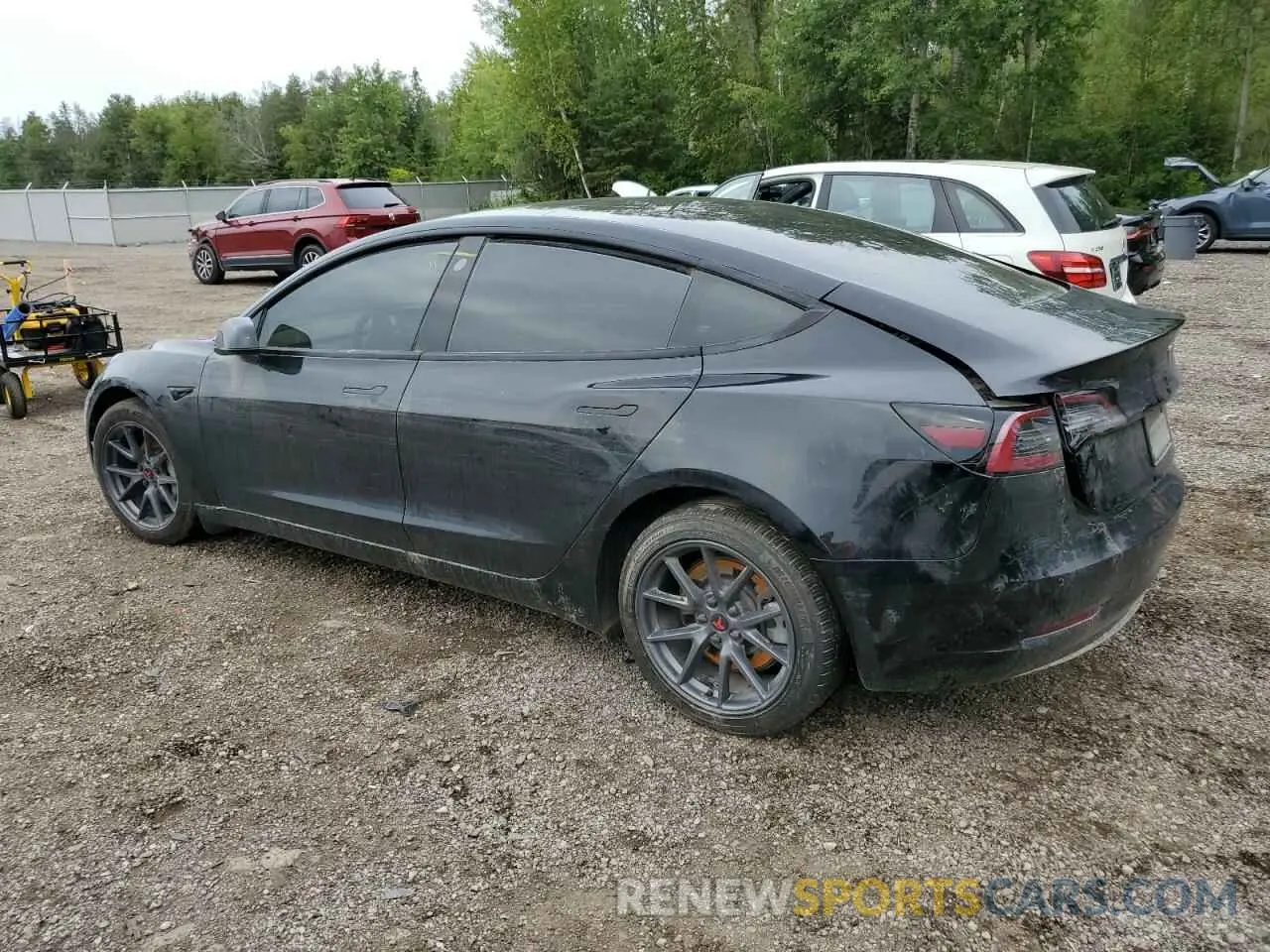 2 Photograph of a damaged car 5YJ3E1EB2NF335770 TESLA MODEL 3 2022