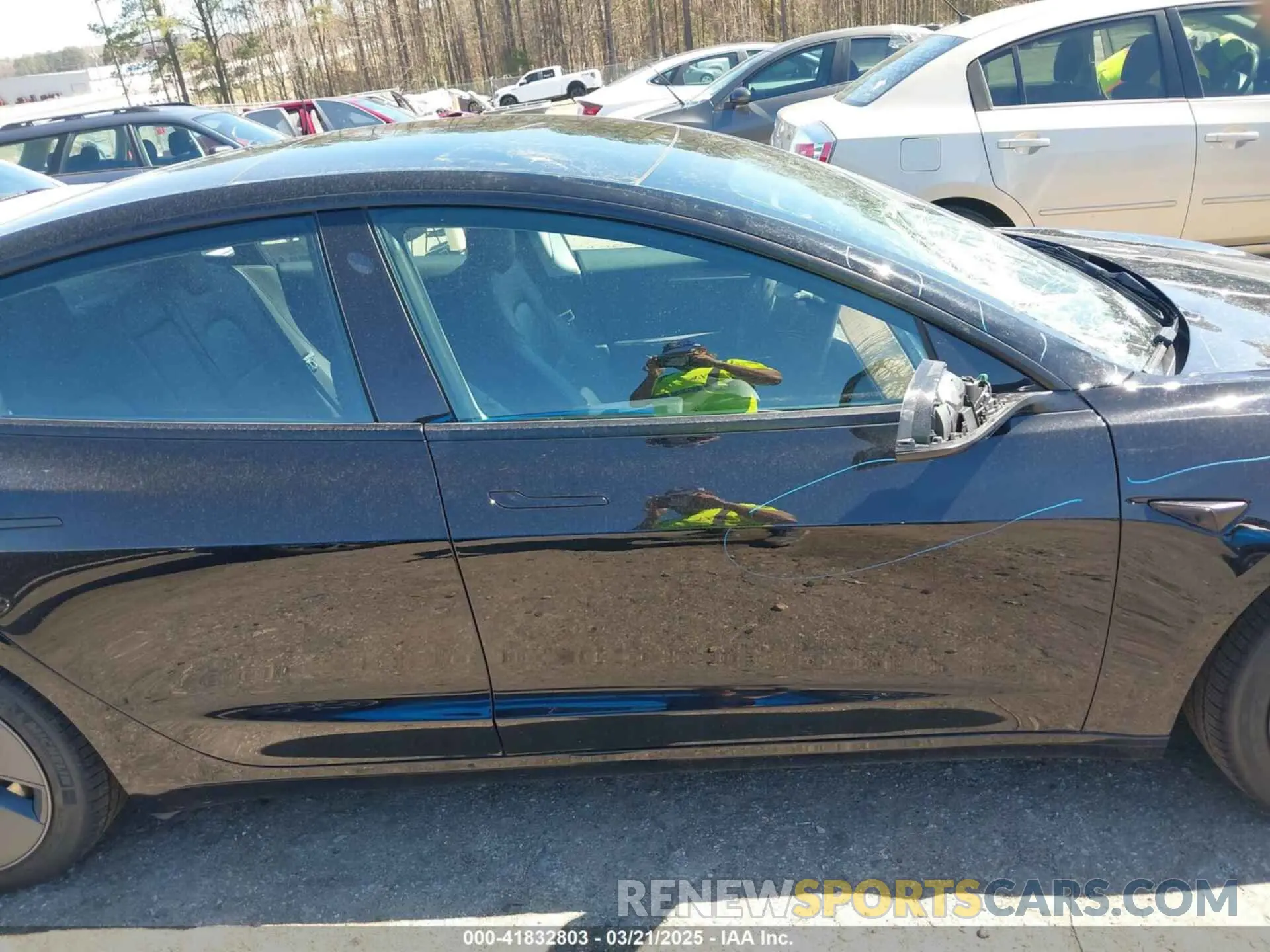 13 Фотография поврежденного автомобиля 5YJ3E1EB3NF104313 TESLA MODEL 3 2022