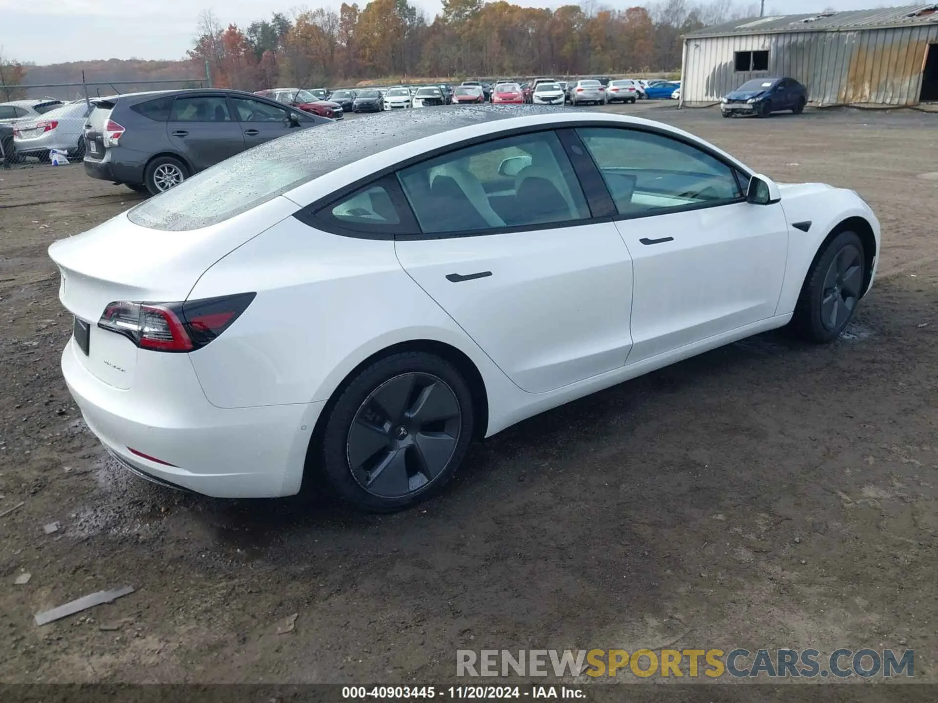 4 Photograph of a damaged car 5YJ3E1EB3NF110709 TESLA MODEL 3 2022
