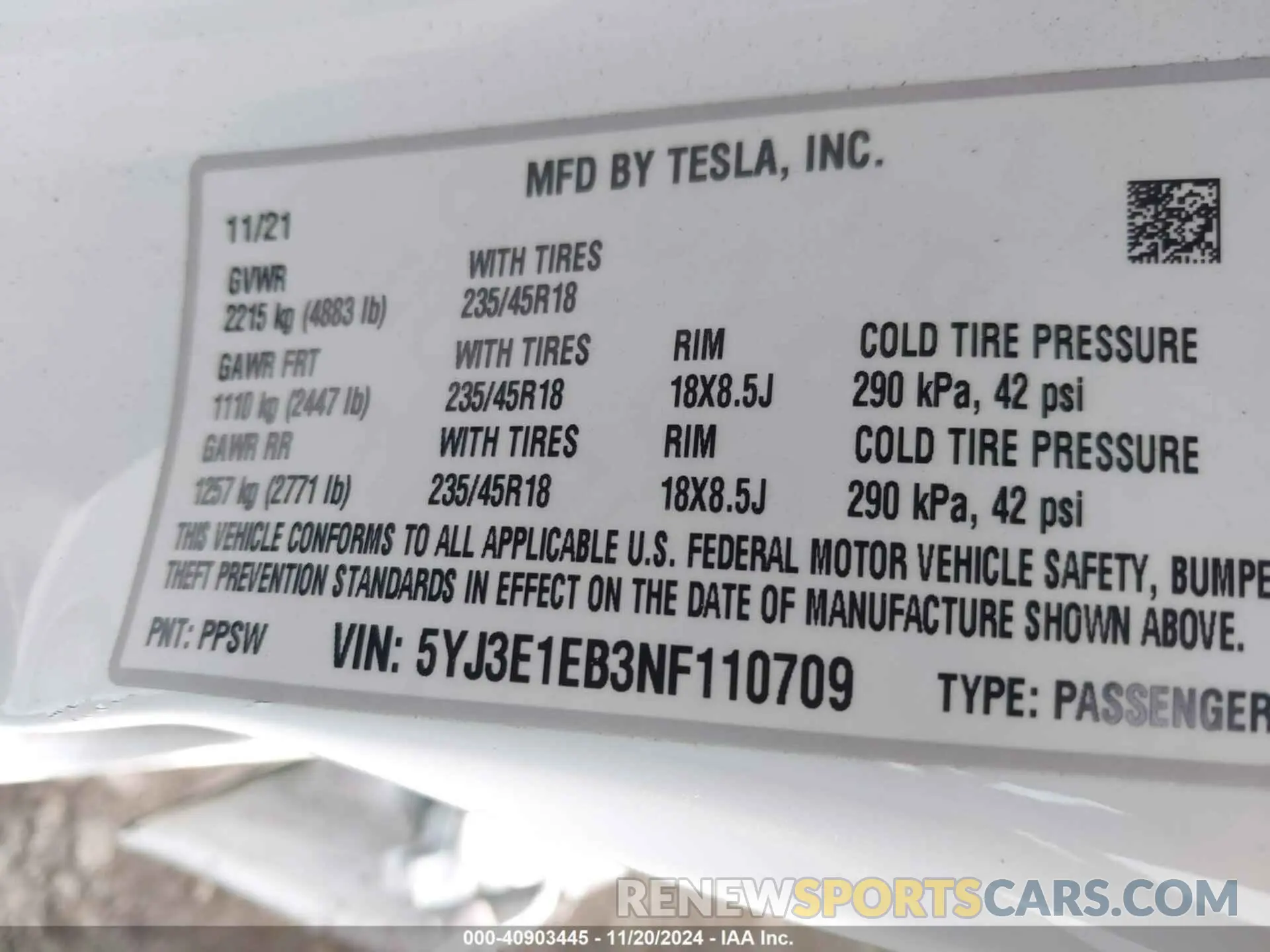9 Photograph of a damaged car 5YJ3E1EB3NF110709 TESLA MODEL 3 2022