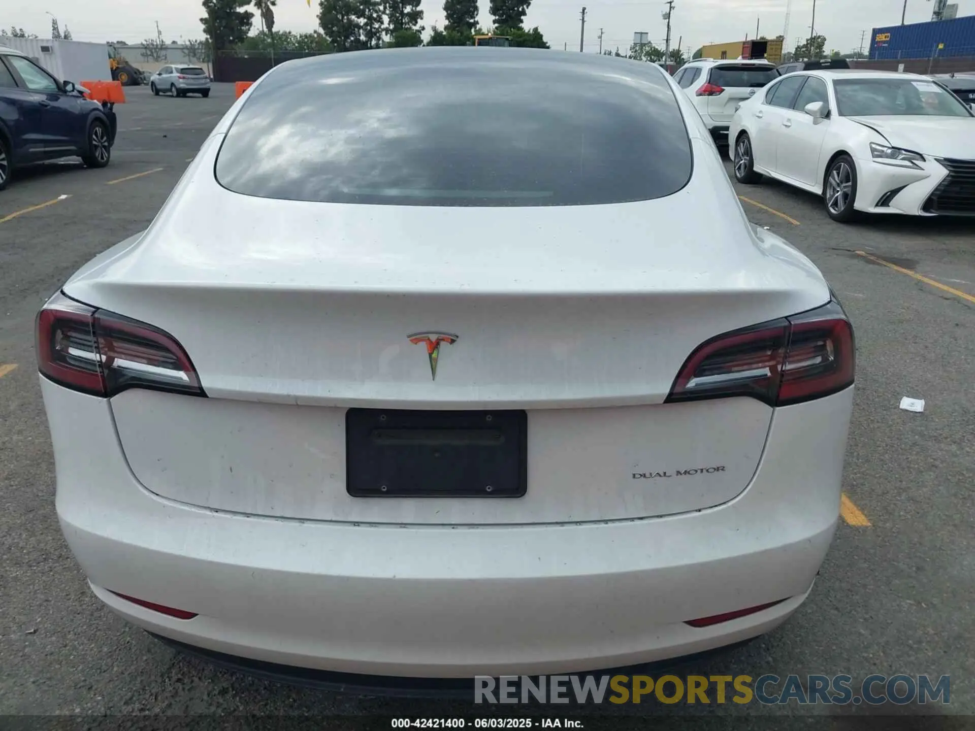 16 Фотография поврежденного автомобиля 5YJ3E1EB3NF183689 TESLA MODEL 3 2022