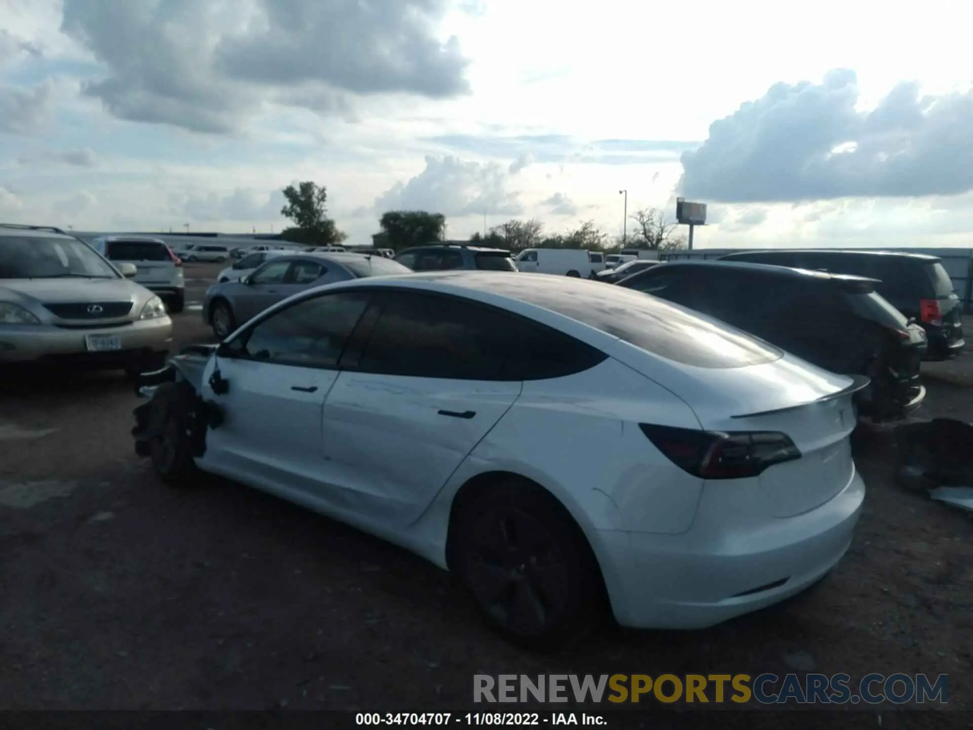 3 Photograph of a damaged car 5YJ3E1EB3NF184003 TESLA MODEL 3 2022