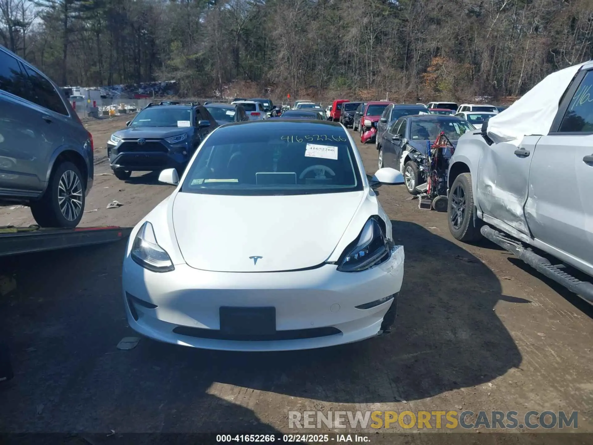 11 Фотография поврежденного автомобиля 5YJ3E1EB3NF186074 TESLA MODEL 3 2022