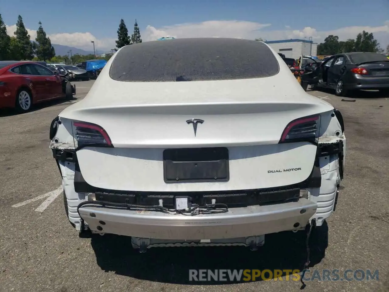 6 Photograph of a damaged car 5YJ3E1EB3NF211961 TESLA MODEL 3 2022