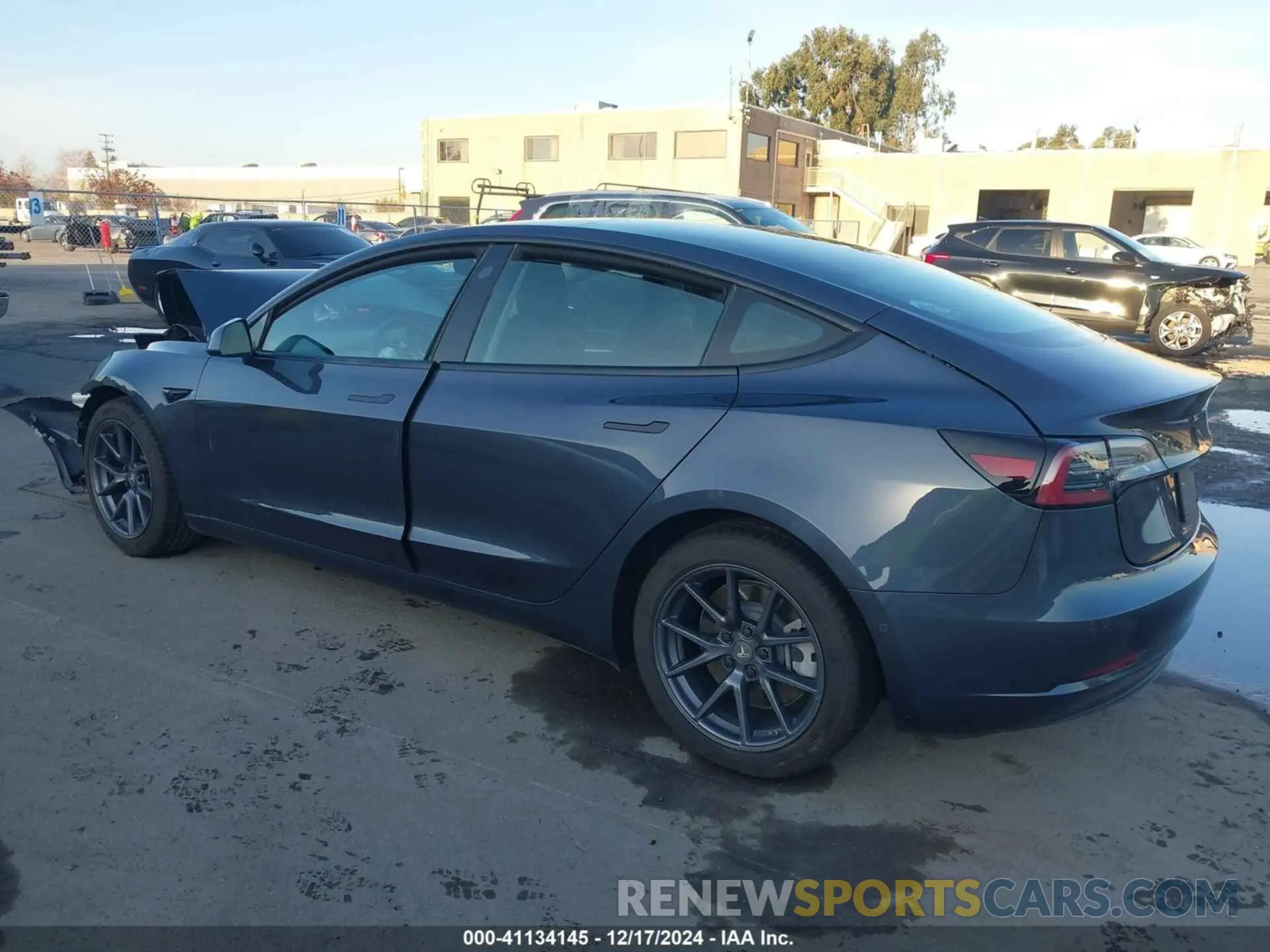 3 Photograph of a damaged car 5YJ3E1EB3NF247228 TESLA MODEL 3 2022