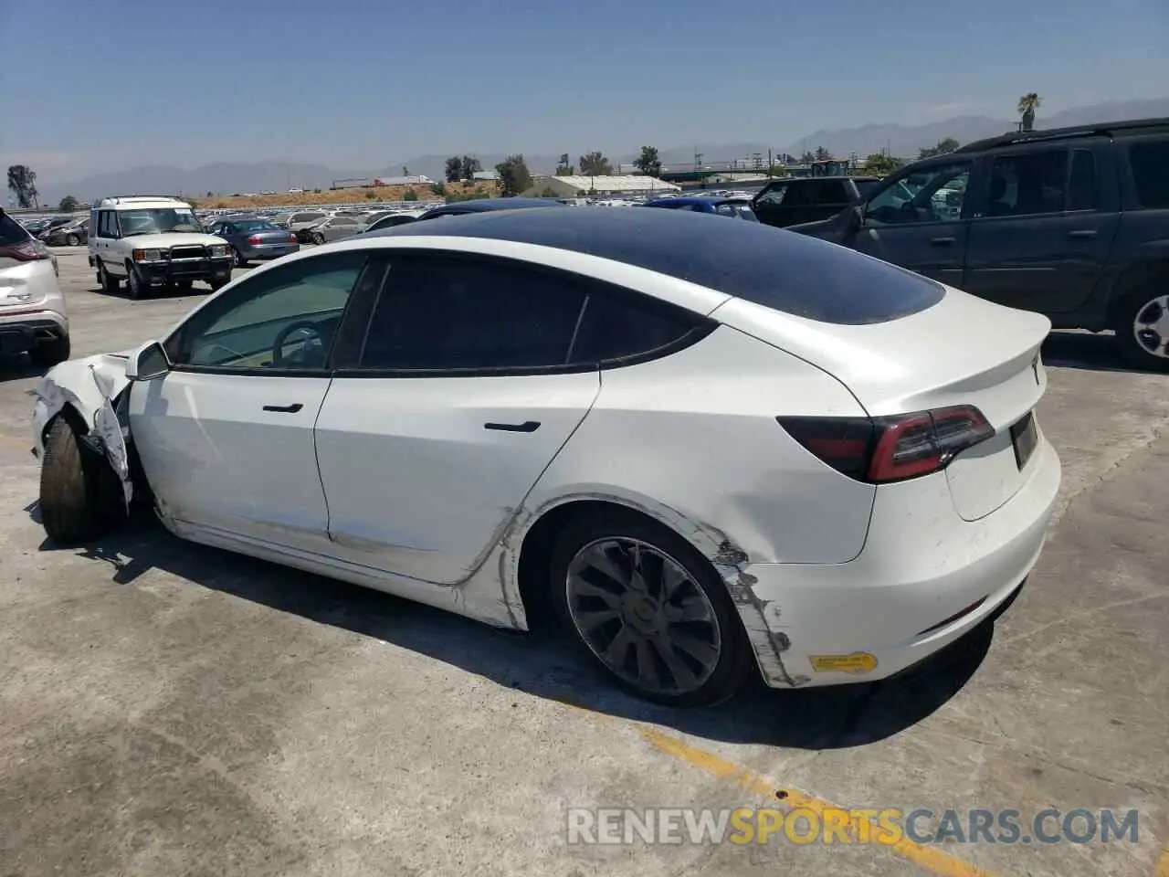 2 Photograph of a damaged car 5YJ3E1EB3NF253434 TESLA MODEL 3 2022