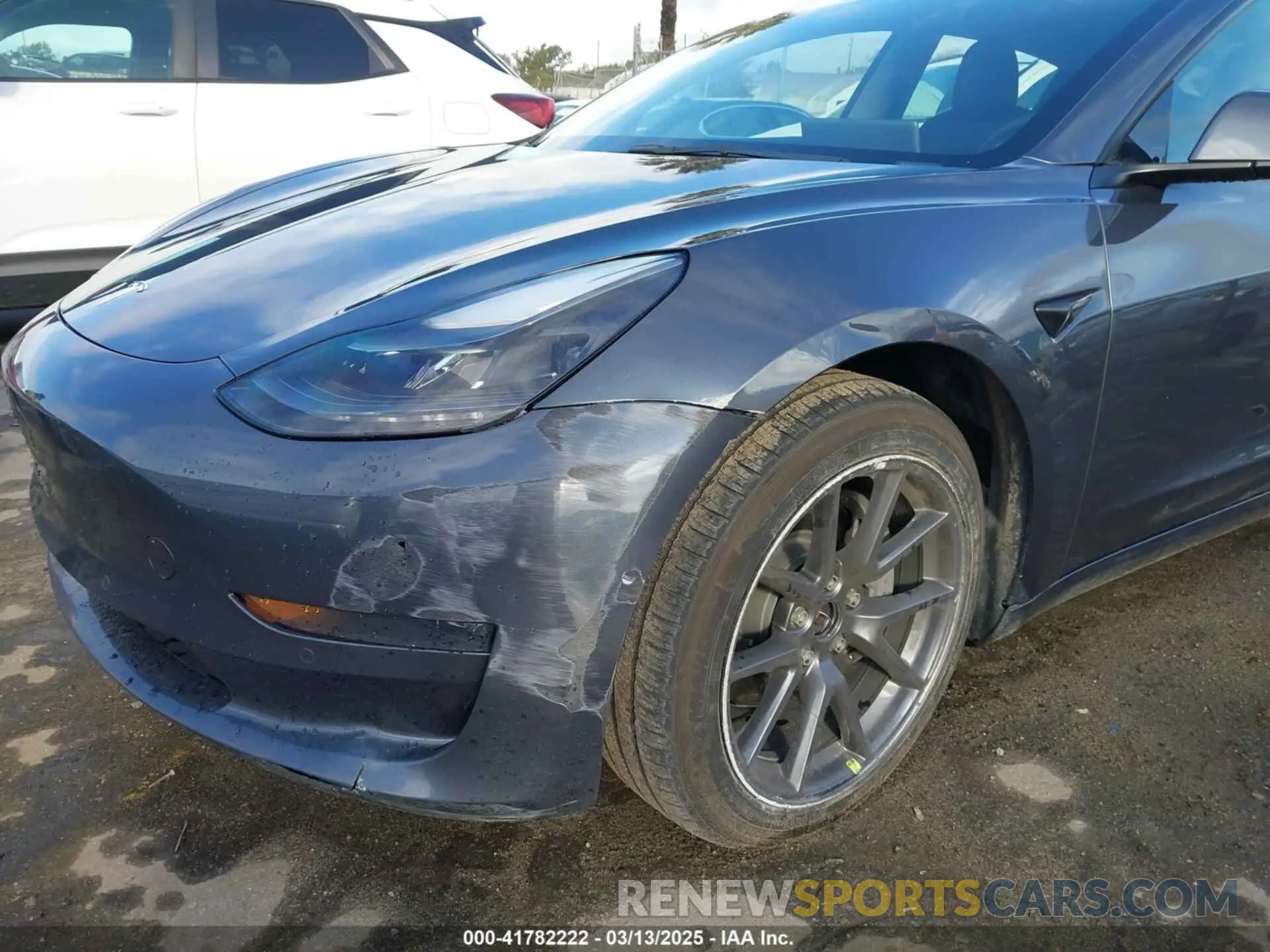 19 Фотография поврежденного автомобиля 5YJ3E1EB3NF253546 TESLA MODEL 3 2022
