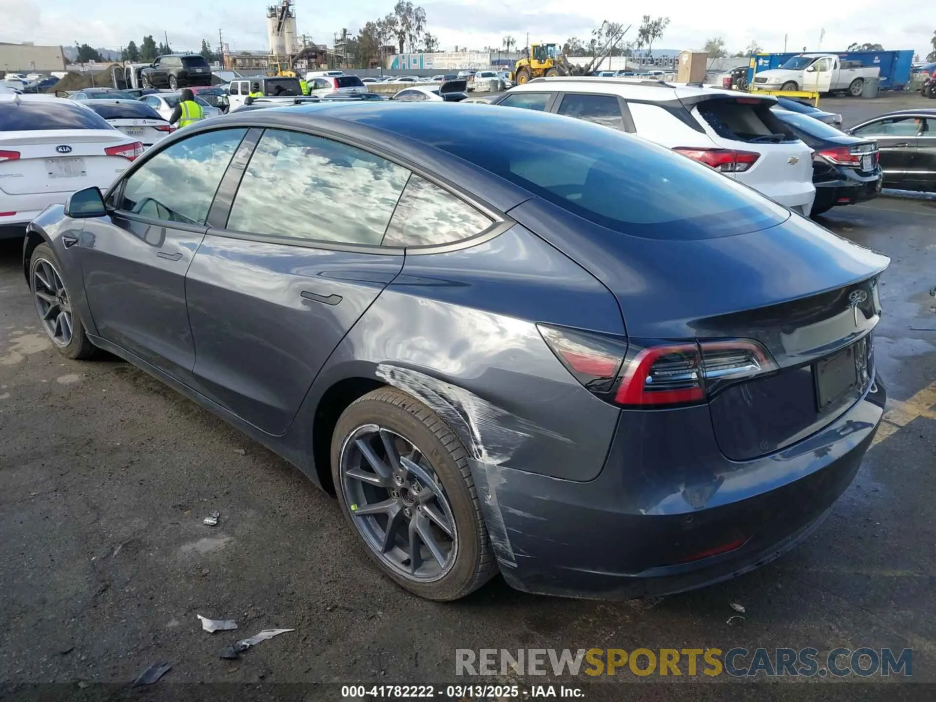 3 Фотография поврежденного автомобиля 5YJ3E1EB3NF253546 TESLA MODEL 3 2022