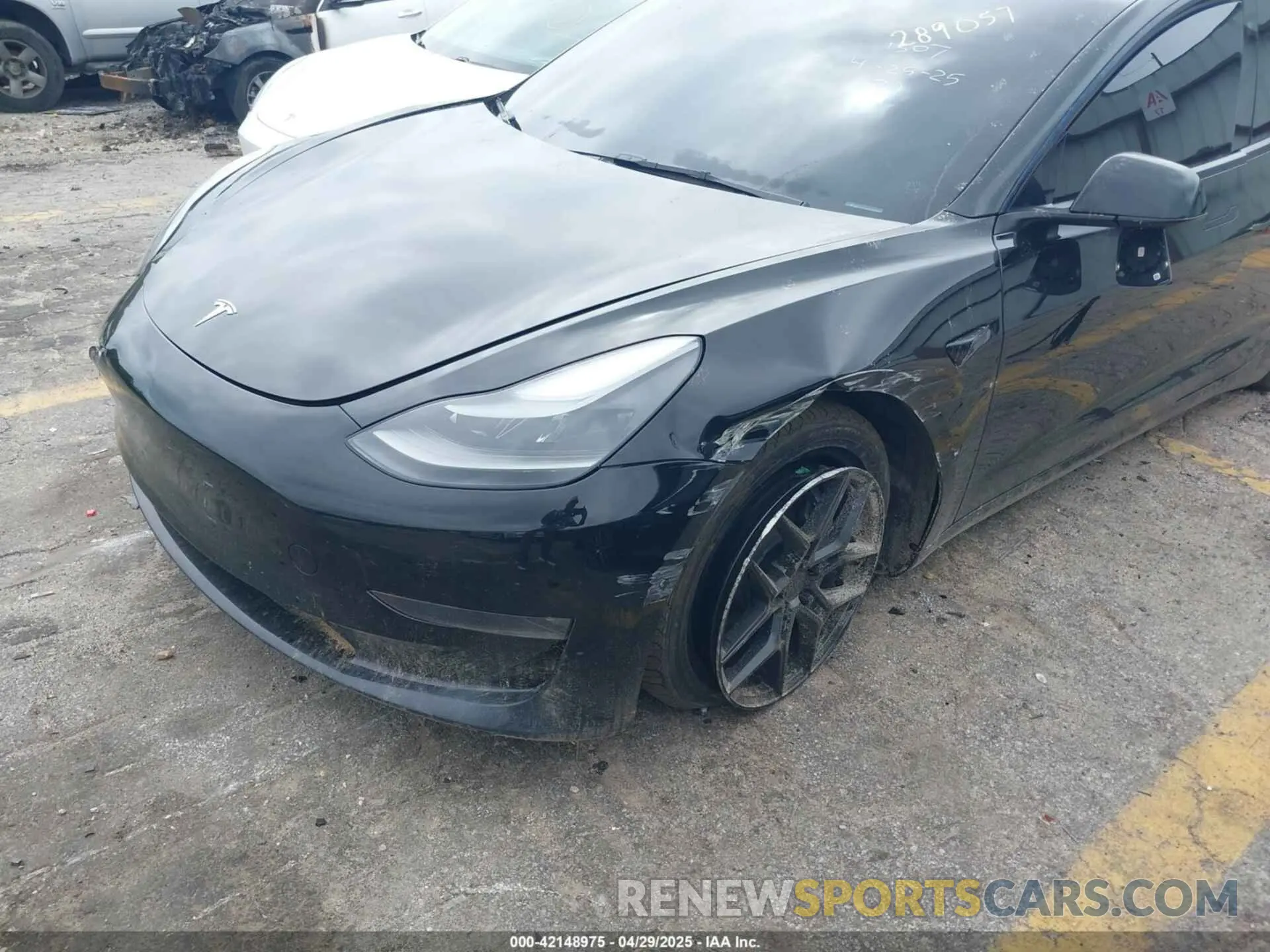 6 Photograph of a damaged car 5YJ3E1EB3NF289057 TESLA MODEL 3 2022