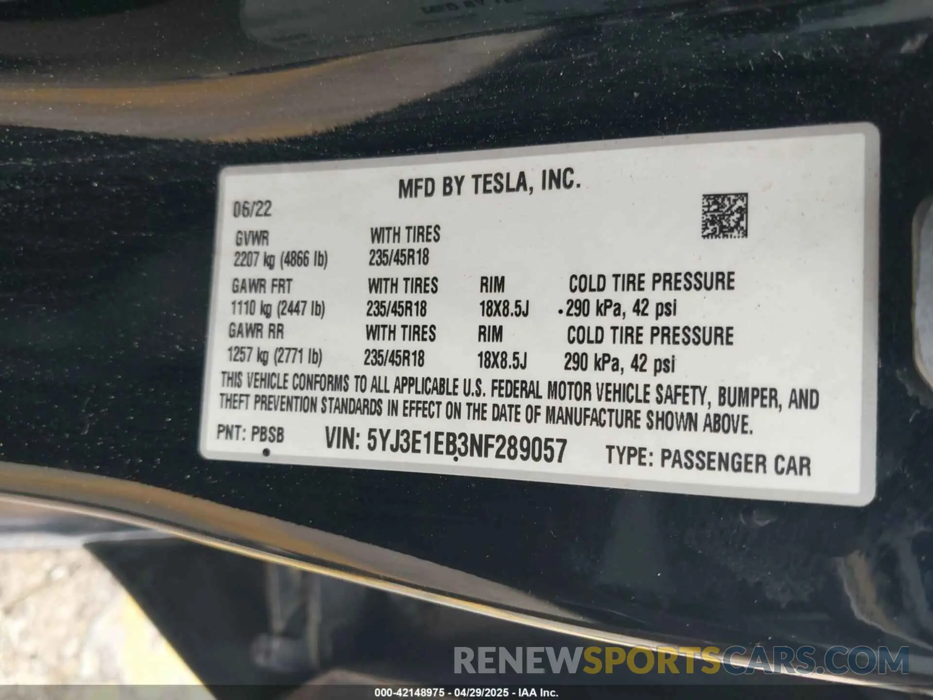 9 Photograph of a damaged car 5YJ3E1EB3NF289057 TESLA MODEL 3 2022