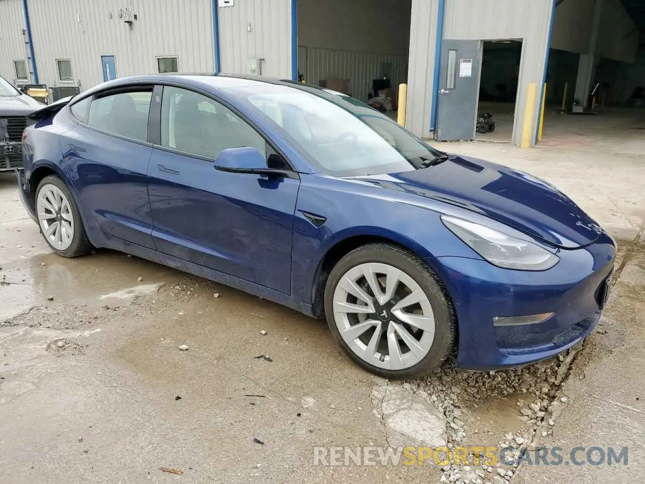 4 Photograph of a damaged car 5YJ3E1EB3NF305161 TESLA MODEL 3 2022