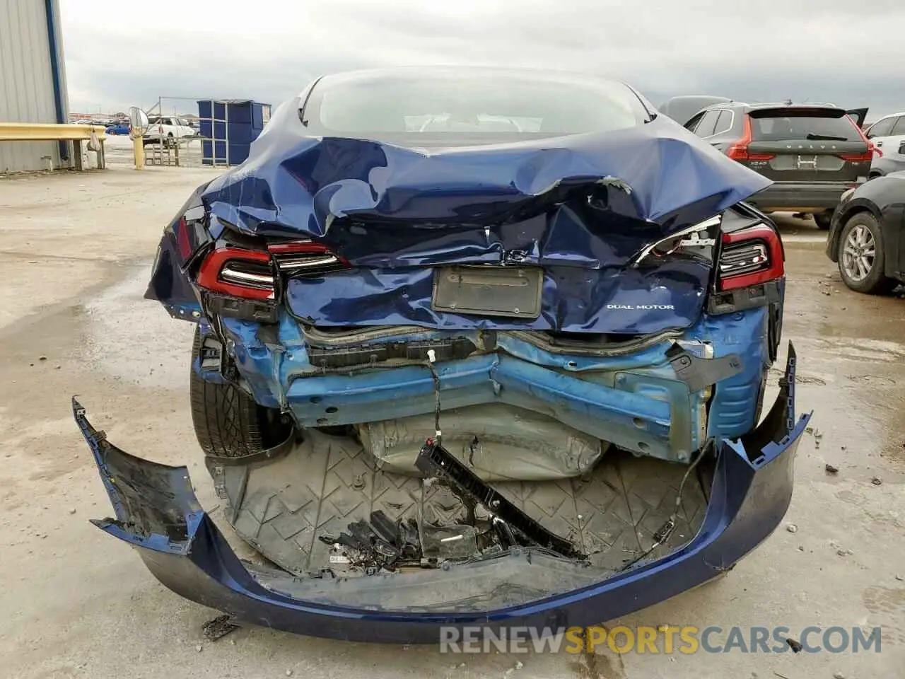 6 Photograph of a damaged car 5YJ3E1EB3NF305161 TESLA MODEL 3 2022