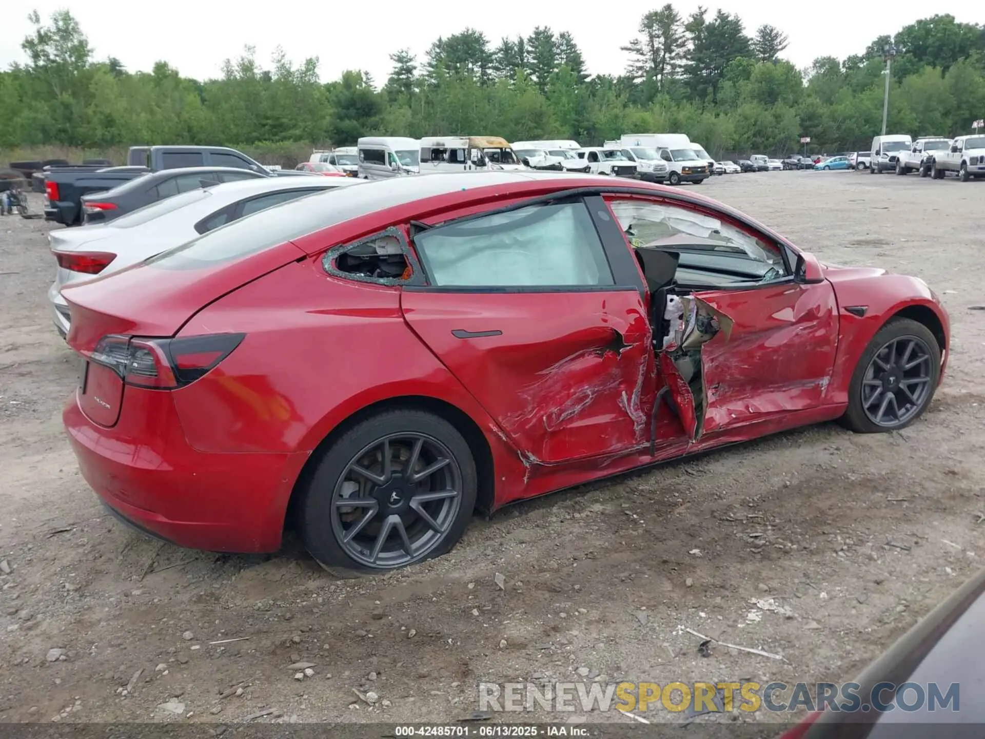 12 Фотография поврежденного автомобиля 5YJ3E1EB3NF324681 TESLA MODEL 3 2022