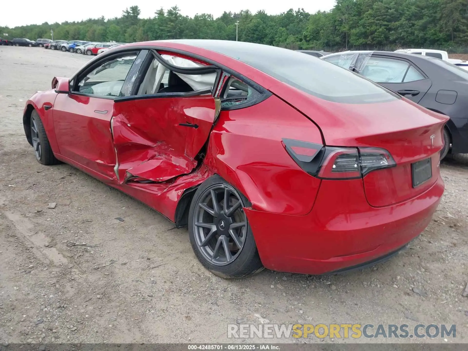 3 Фотография поврежденного автомобиля 5YJ3E1EB3NF324681 TESLA MODEL 3 2022