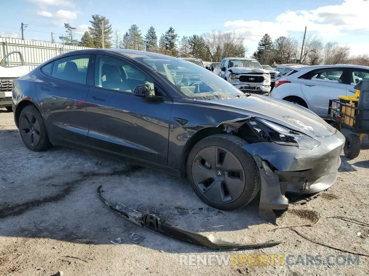 4 Photograph of a damaged car 5YJ3E1EB3NF342159 TESLA MODEL 3 2022