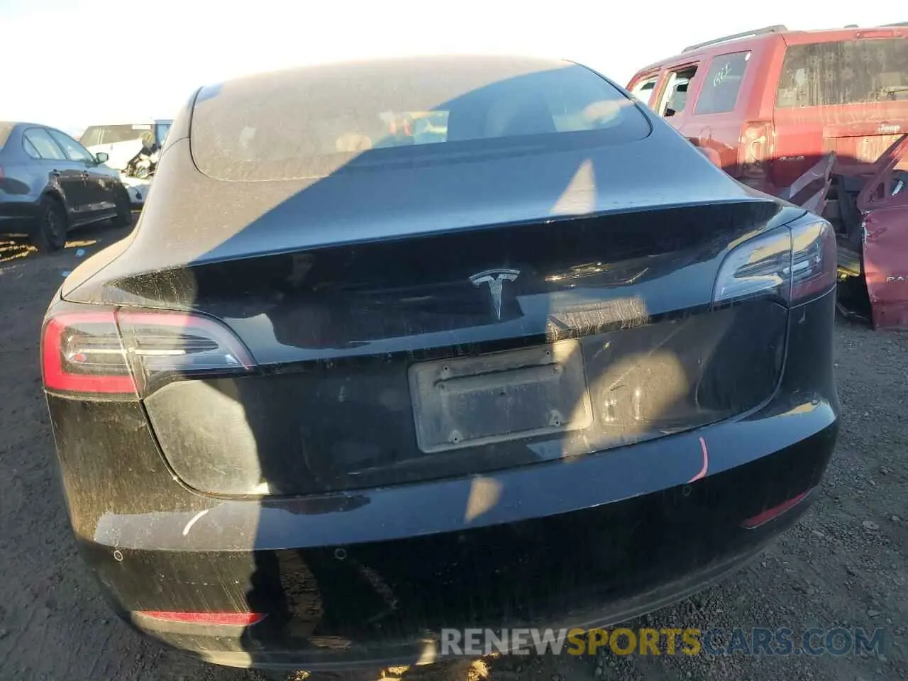 6 Photograph of a damaged car 5YJ3E1EB3NF359513 TESLA MODEL 3 2022