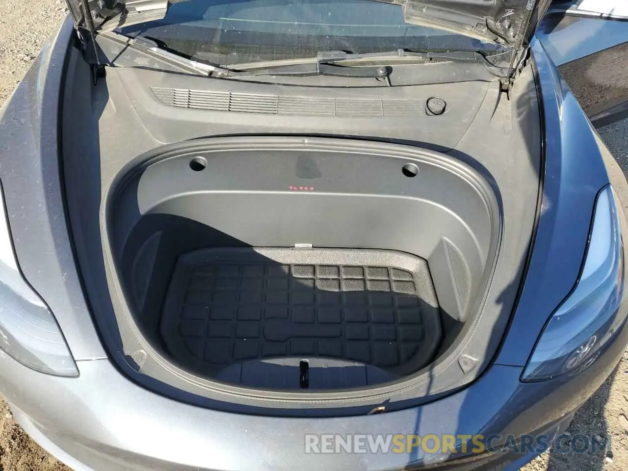 11 Photograph of a damaged car 5YJ3E1EB3NF363917 TESLA MODEL 3 2022