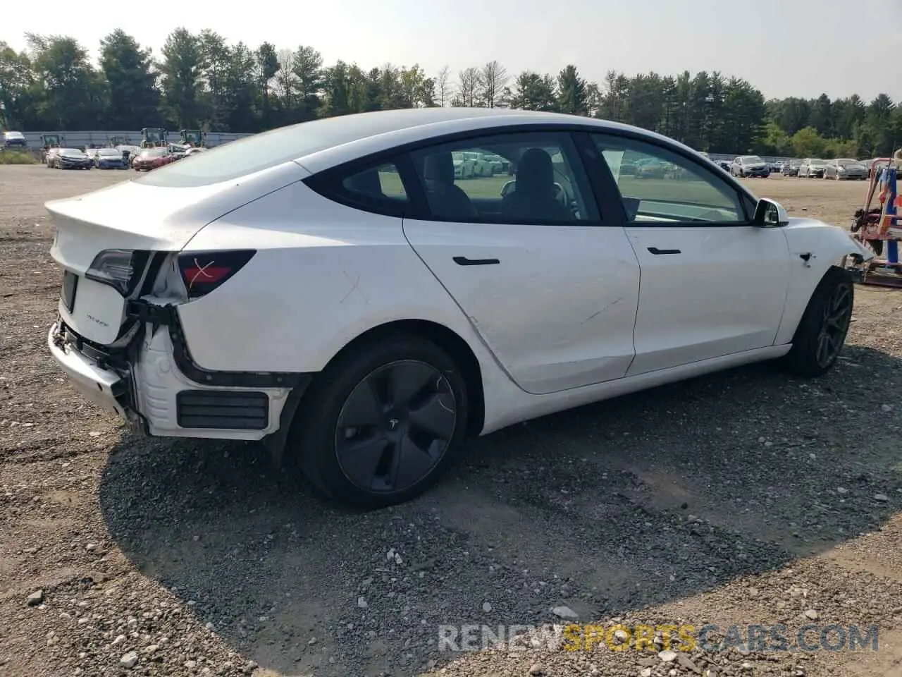 3 Photograph of a damaged car 5YJ3E1EB4NF121489 TESLA MODEL 3 2022