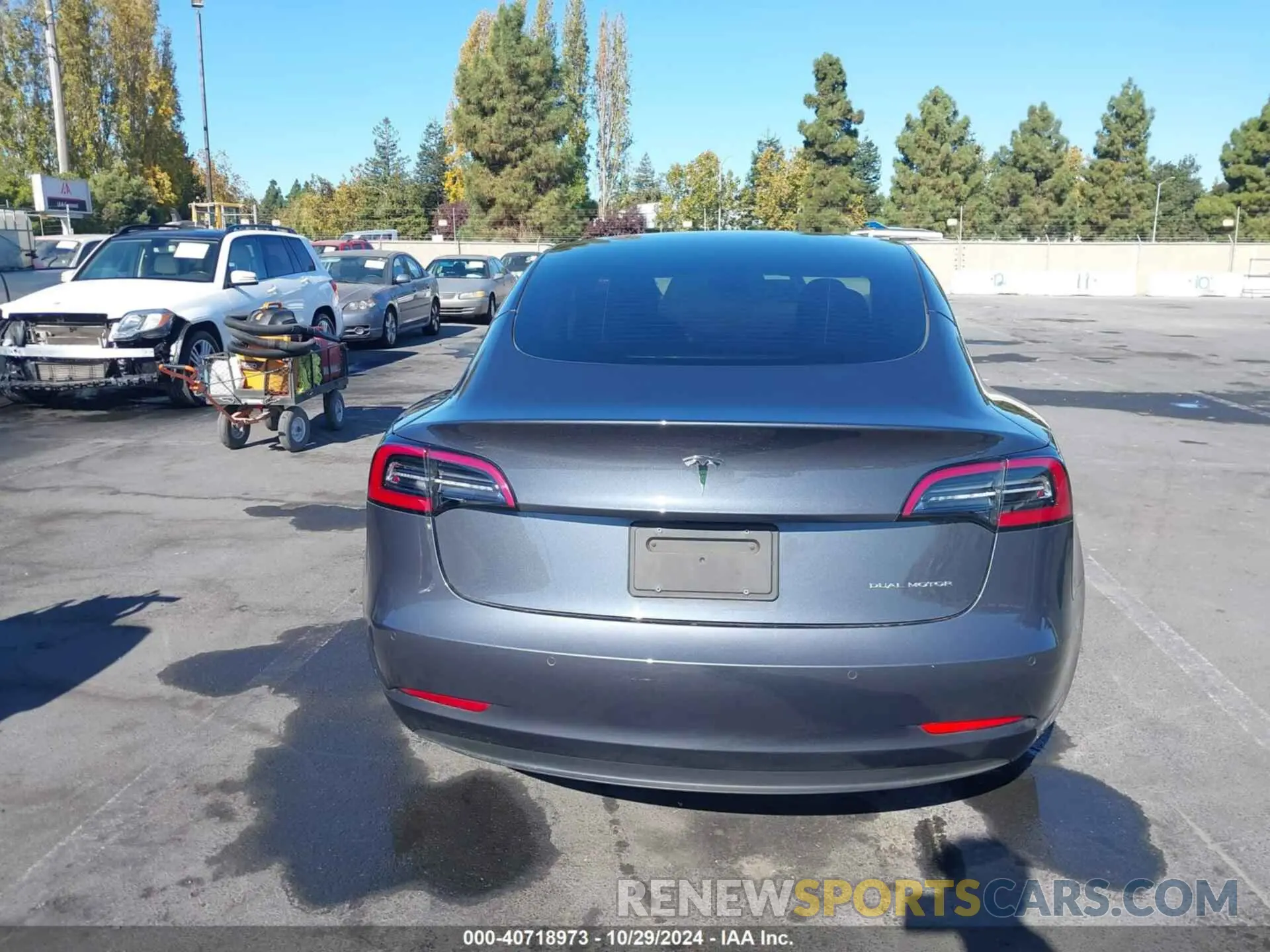 16 Photograph of a damaged car 5YJ3E1EB4NF171860 TESLA MODEL 3 2022