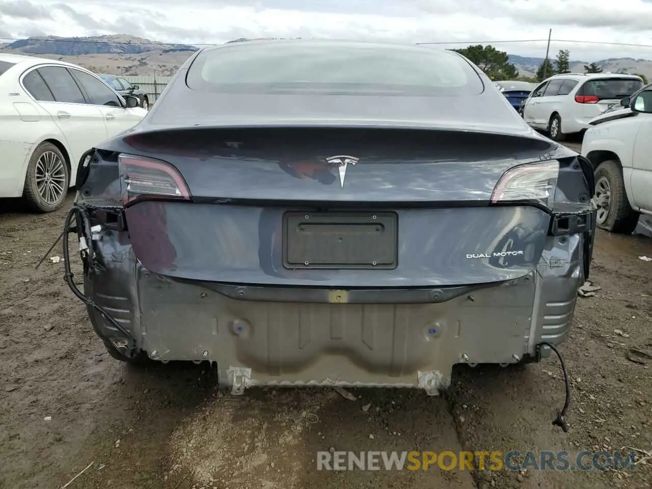 6 Photograph of a damaged car 5YJ3E1EB4NF179599 TESLA MODEL 3 2022