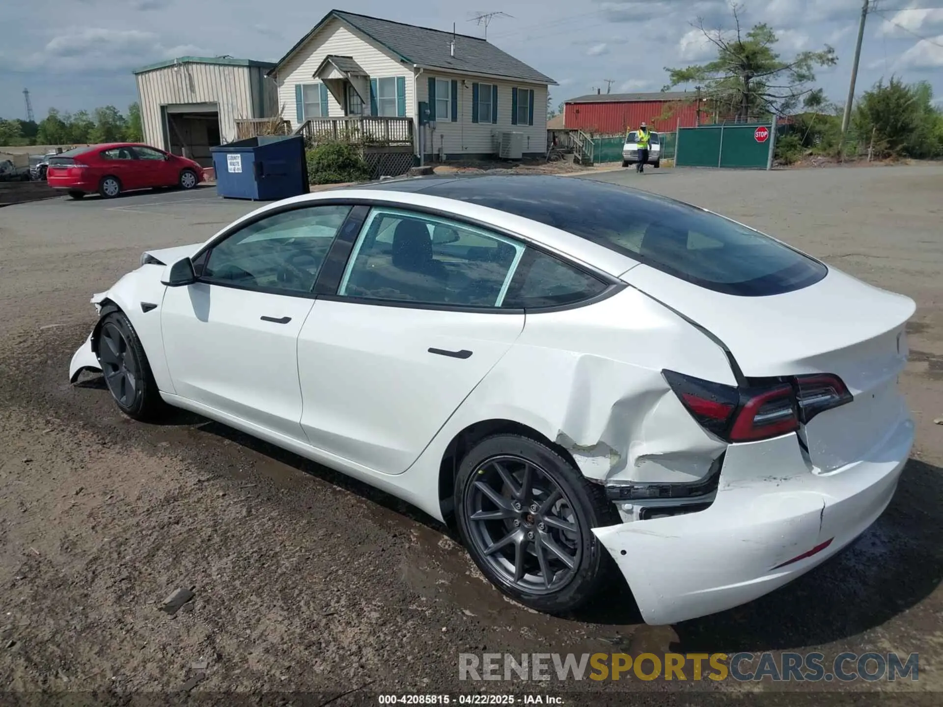 3 Photograph of a damaged car 5YJ3E1EB4NF183832 TESLA MODEL 3 2022