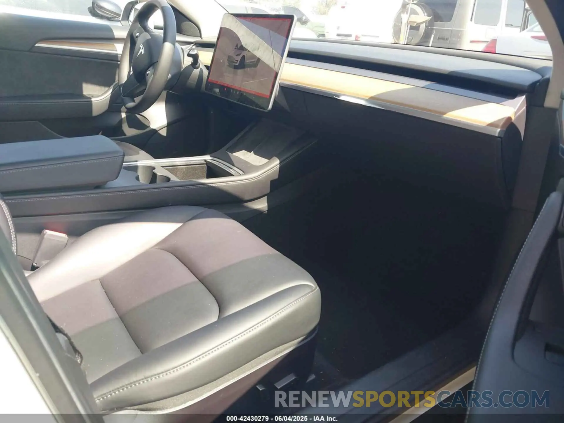 5 Фотография поврежденного автомобиля 5YJ3E1EB4NF183958 TESLA MODEL 3 2022