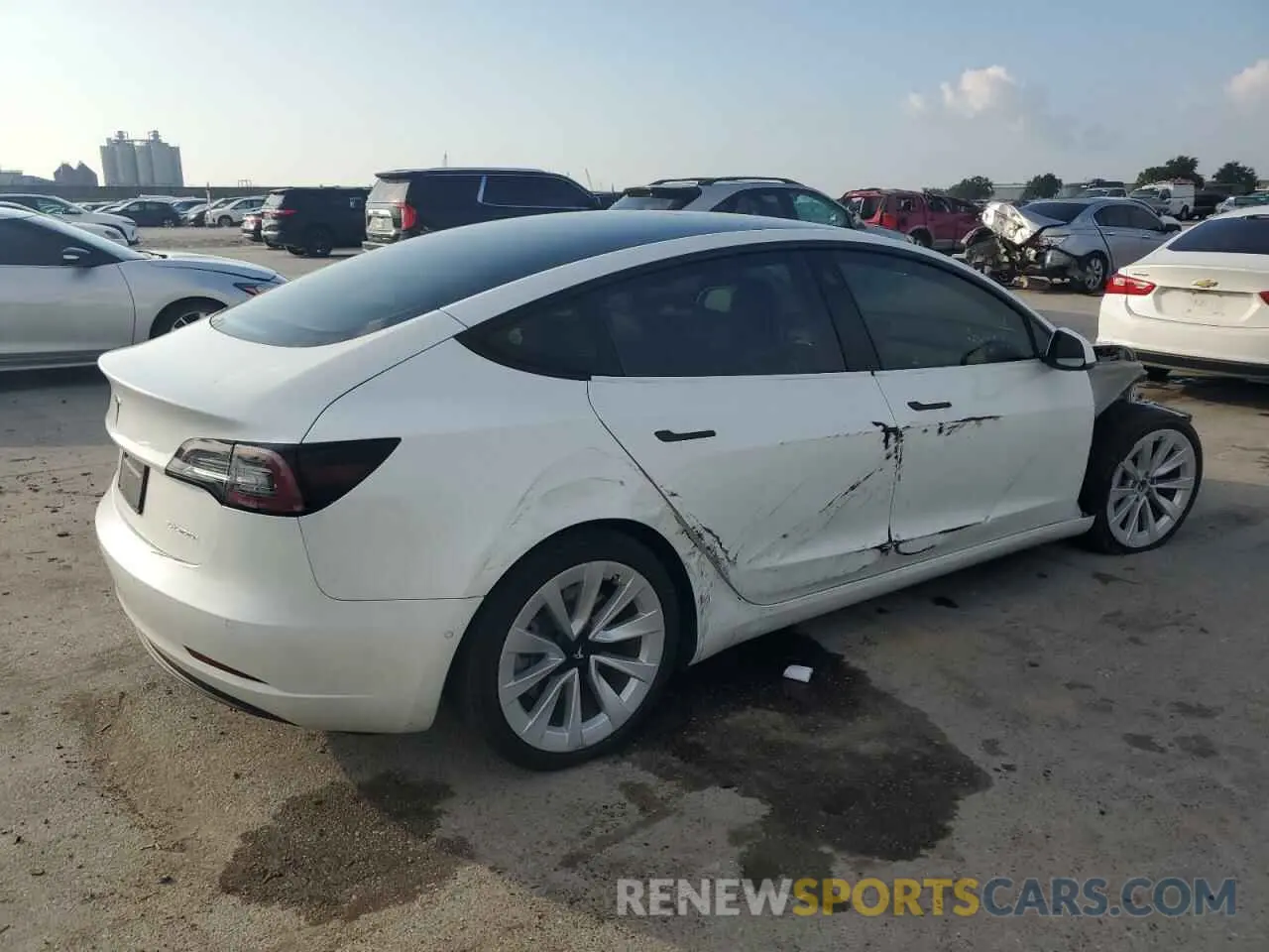 3 Photograph of a damaged car 5YJ3E1EB4NF238716 TESLA MODEL 3 2022