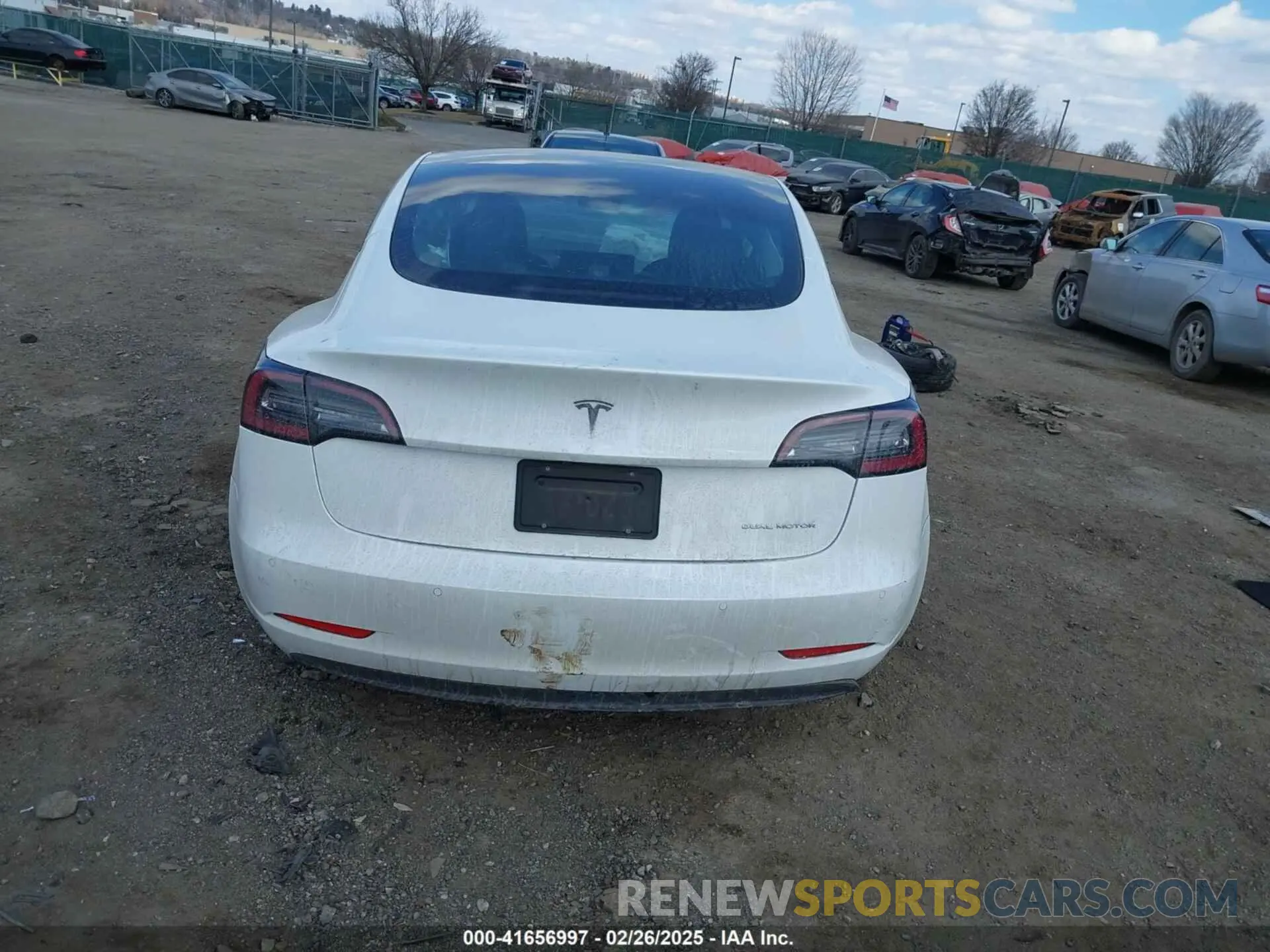 16 Фотография поврежденного автомобиля 5YJ3E1EB4NF250056 TESLA MODEL 3 2022