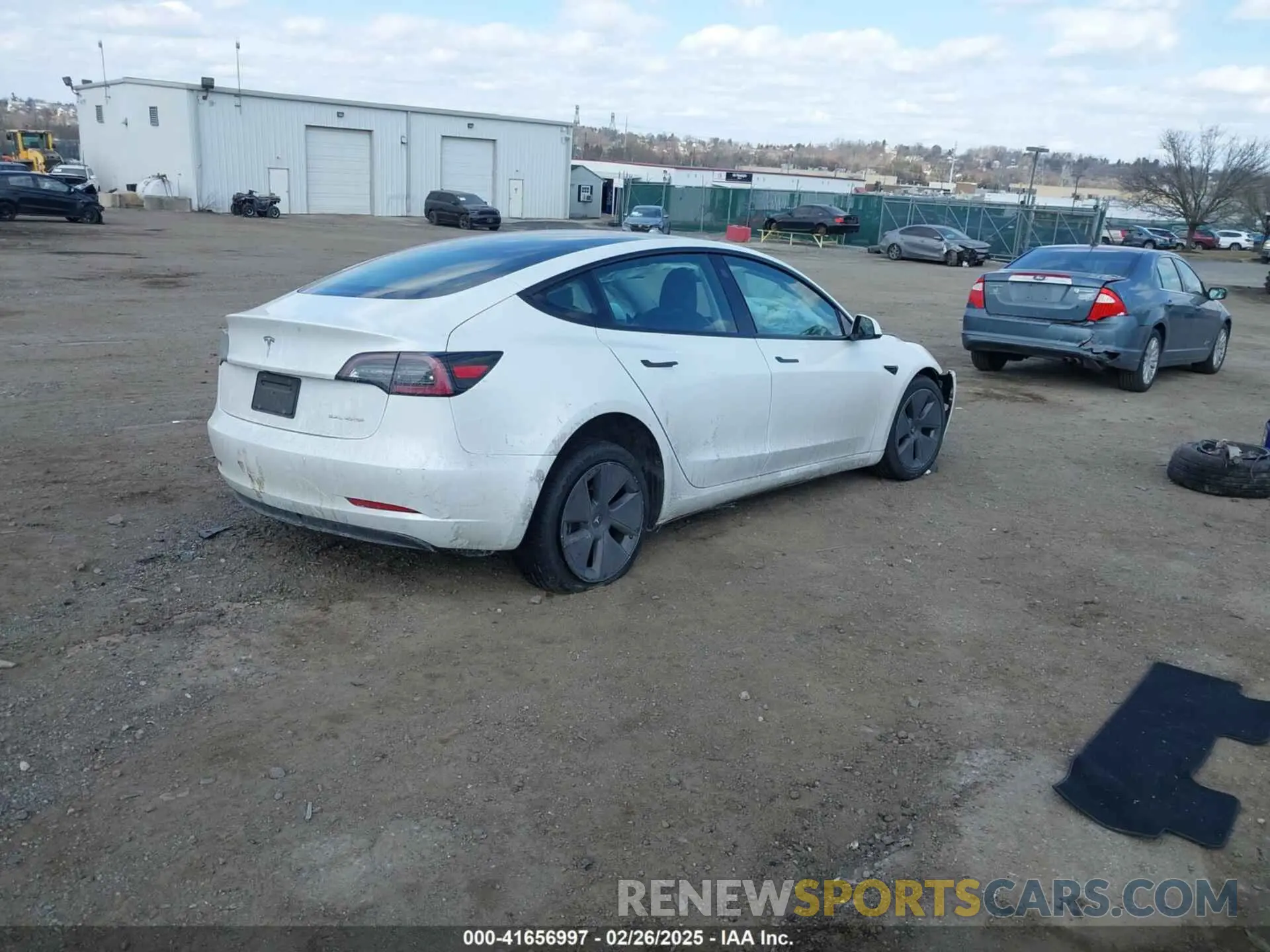 4 Фотография поврежденного автомобиля 5YJ3E1EB4NF250056 TESLA MODEL 3 2022